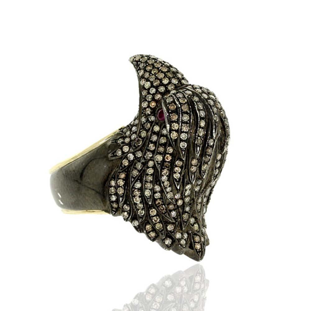 Cool looking Diamond Pave Raven Ring set in silver and 14K yellow gold.

Ring Size: US-7.5

14kt Gold:1.18g
Diamond:2.05ct,
RUBY:0.08Cts
