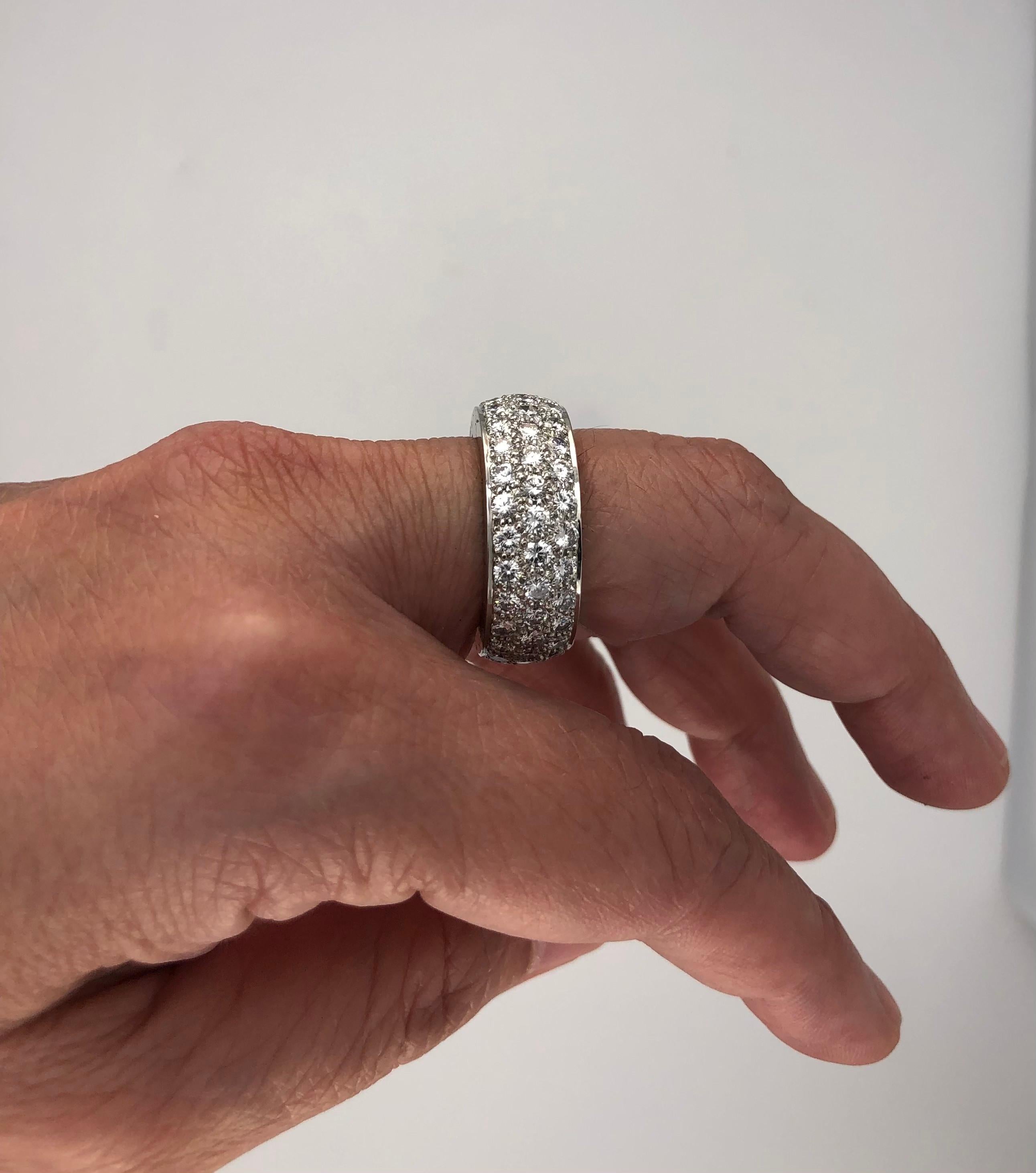 Diamond Pave Ring, 18K In Excellent Condition In New York, NY
