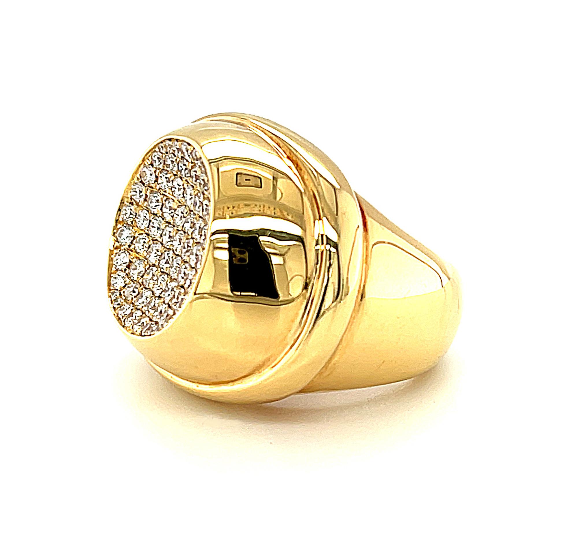 Round Cut Diamond Pave Ring in 18k Yellow Gold, 1.94 Carat Total For Sale