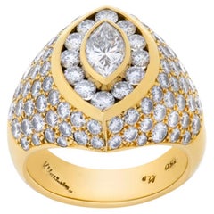 Vintage Diamond pave ring in 18K yellow gold. 4 carats in diamonds 