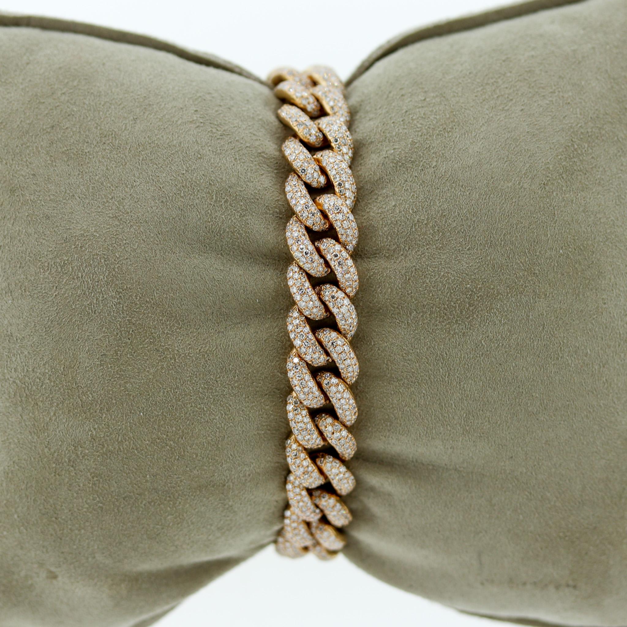 Kubanisches Gliederarmband mit Diamanten in Pavé-Roségold im Zustand „Neu“ in Beverly Hills, CA