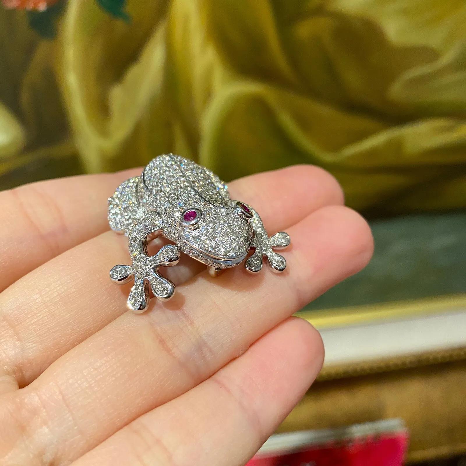 Round Cut Diamond Pave Tree Frog Pin Brooch in 18k White Gold For Sale