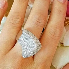 Bague vague italienne en or blanc 18 carats avec diamants pavés d'un poids total de 2,50 carats
