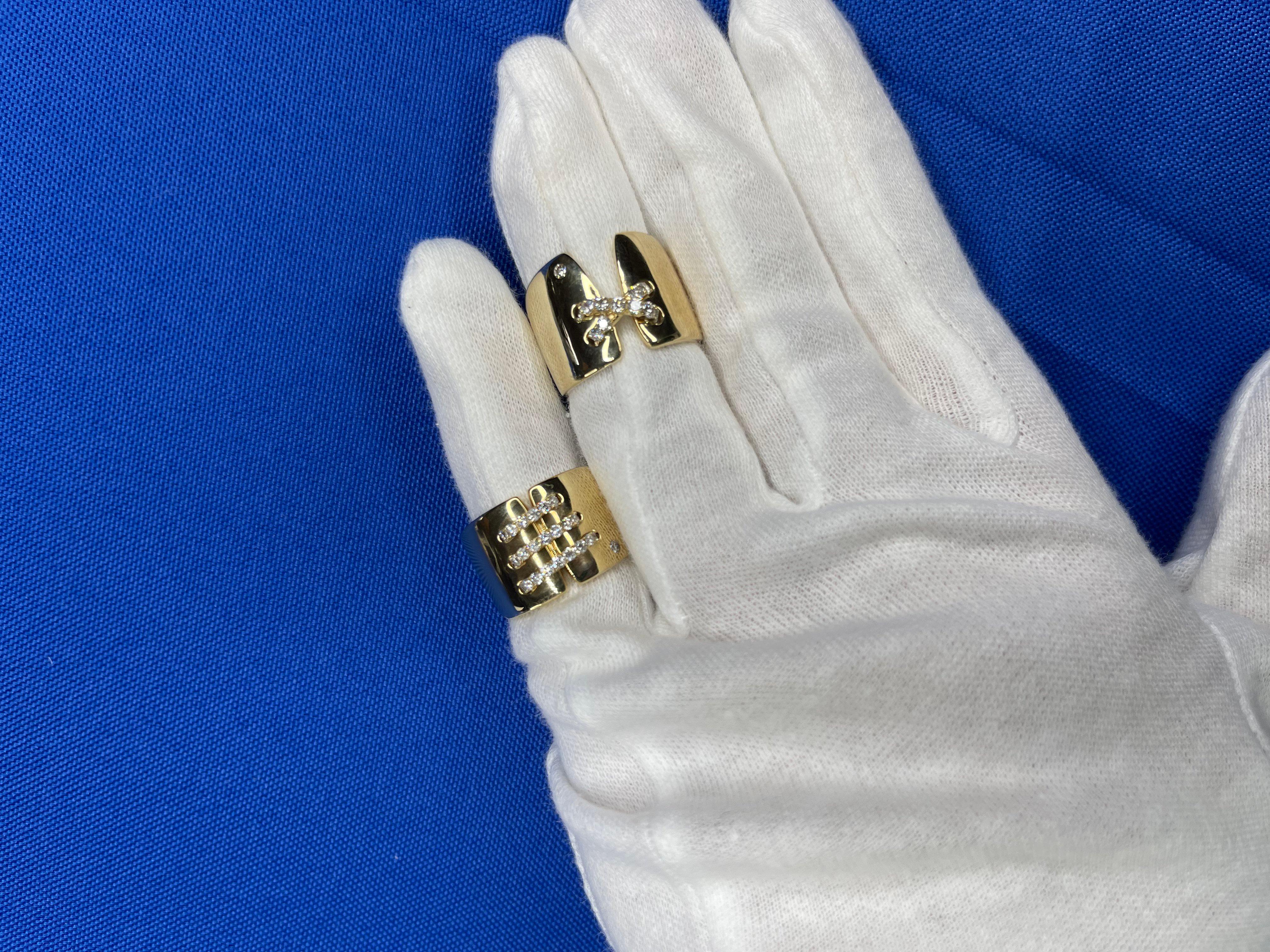 Bracelet de cocktail en or jaune 14 carats avec large croix et pavé de diamants en vente 9