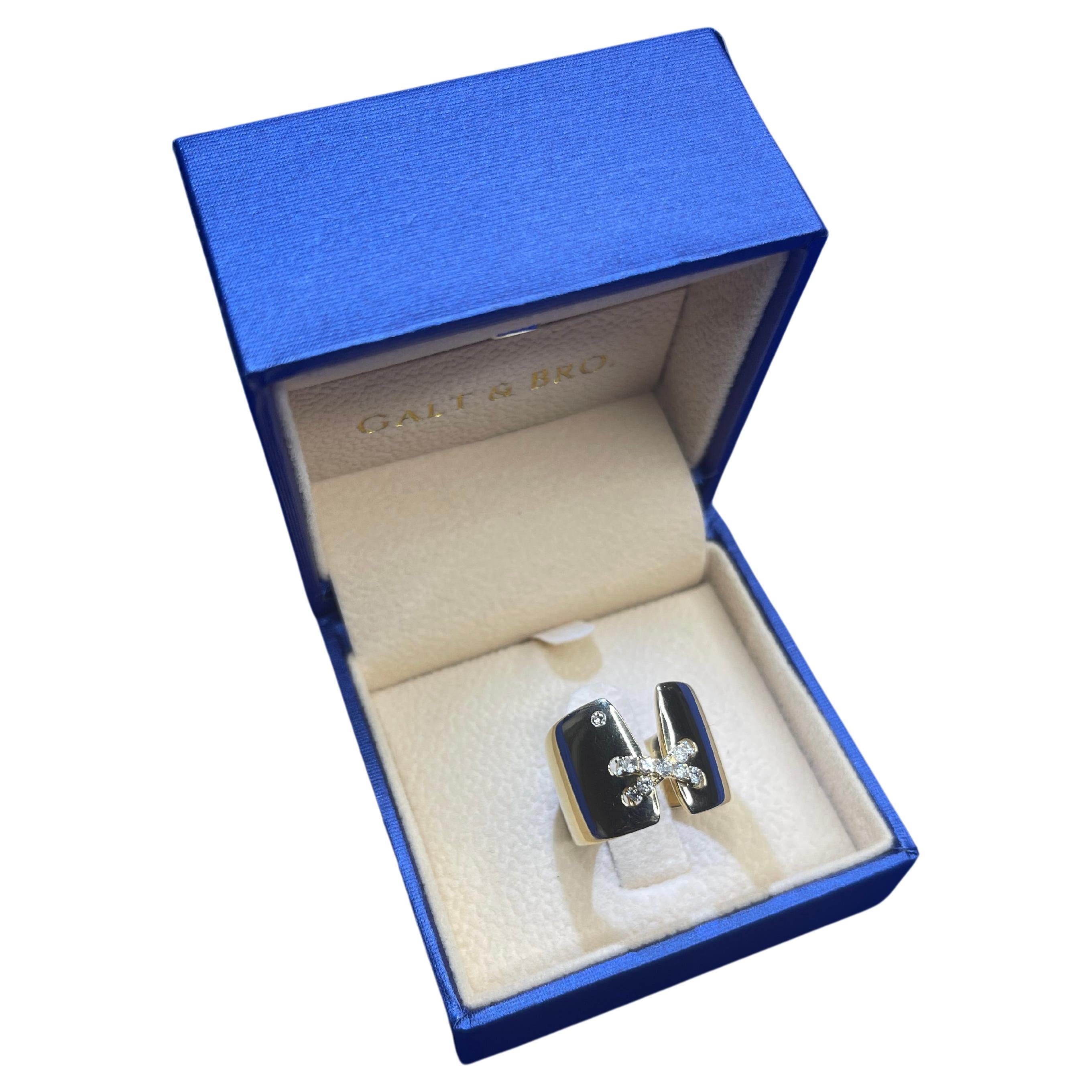 Anillo de oro amarillo de 14 quilates con diamantes y pavé en forma de cruz en forma de X en venta 3