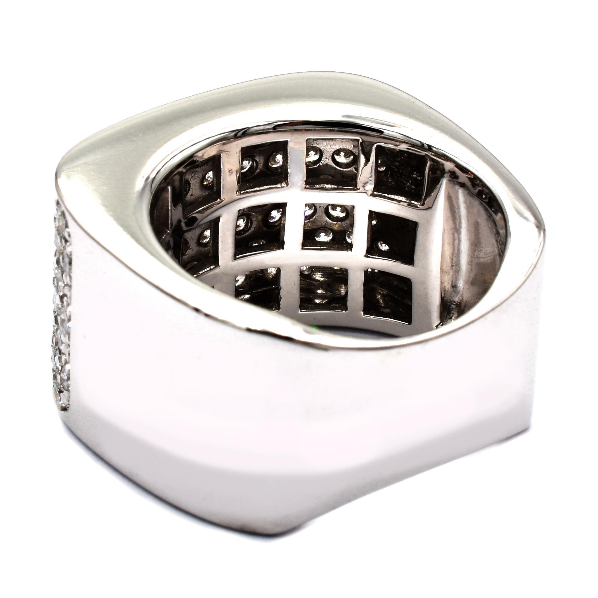 Round Cut Gilberto Cassola Diamond Paveè White Gold Square Ring Made in Italy For Sale