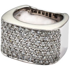 Gilberto Cassola, bague carrée en or blanc pavé de diamants, fabriquée en Italie