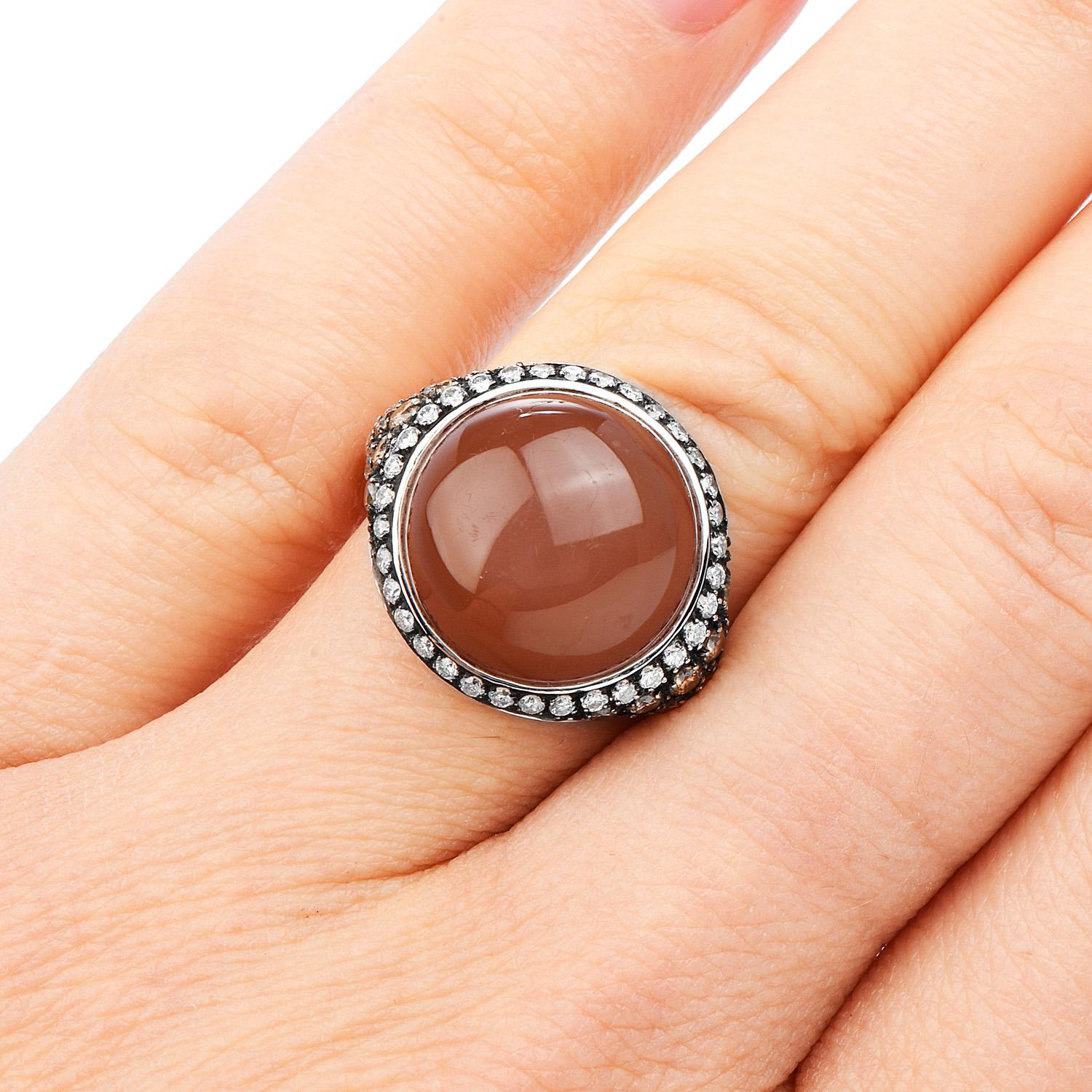 Women's or Men's Diamond Peach Moon Stone 18K Gold Elegant Cocktail Ring For Sale