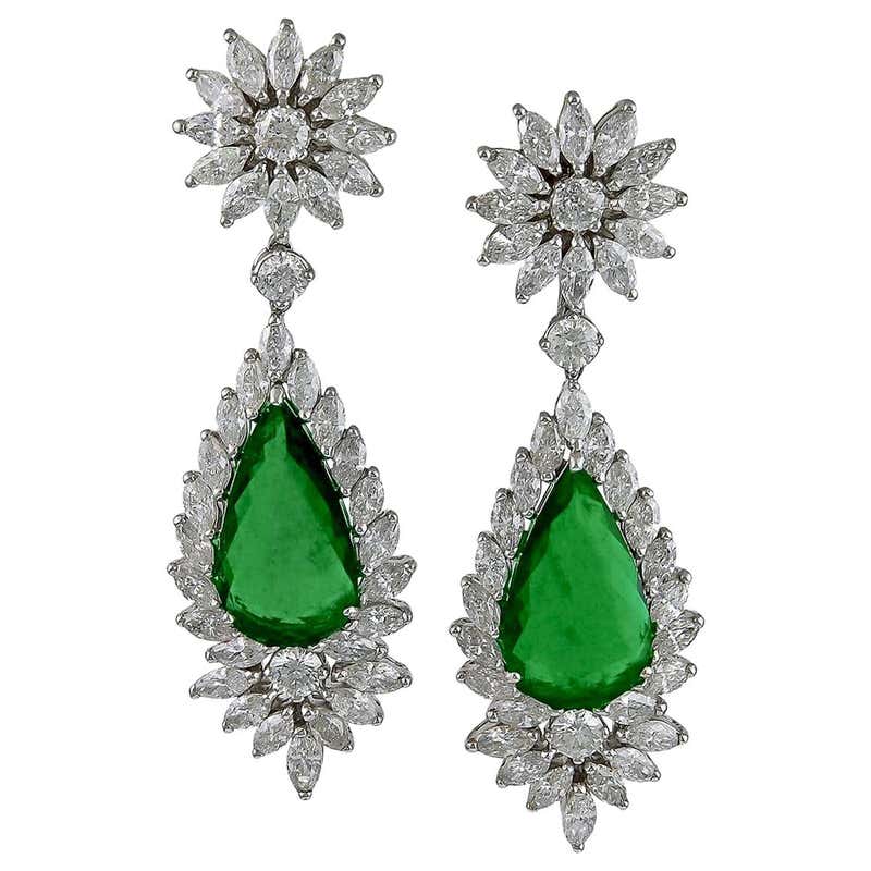 Emerald Diamond Platinum Earrings For Sale at 1stDibs