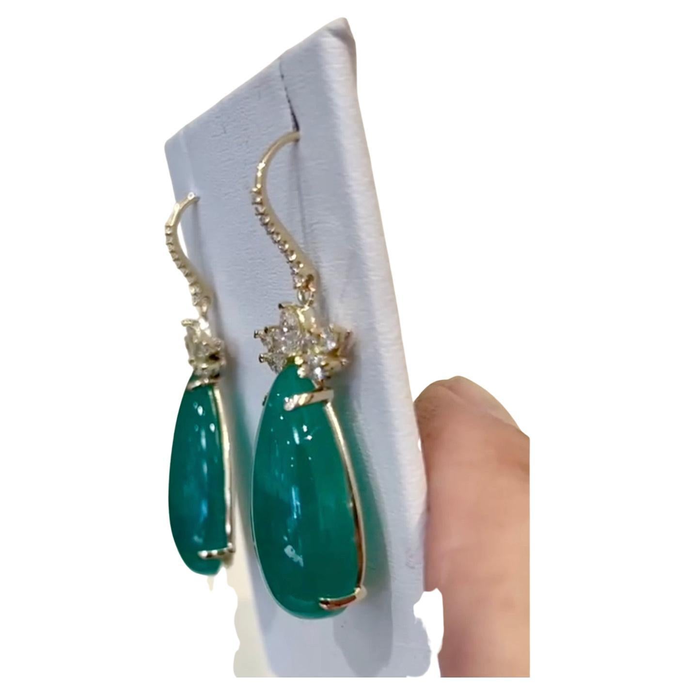 Certified 56.27 Carat Colombian Emerald and Diamond Earrings 18K For Sale 5