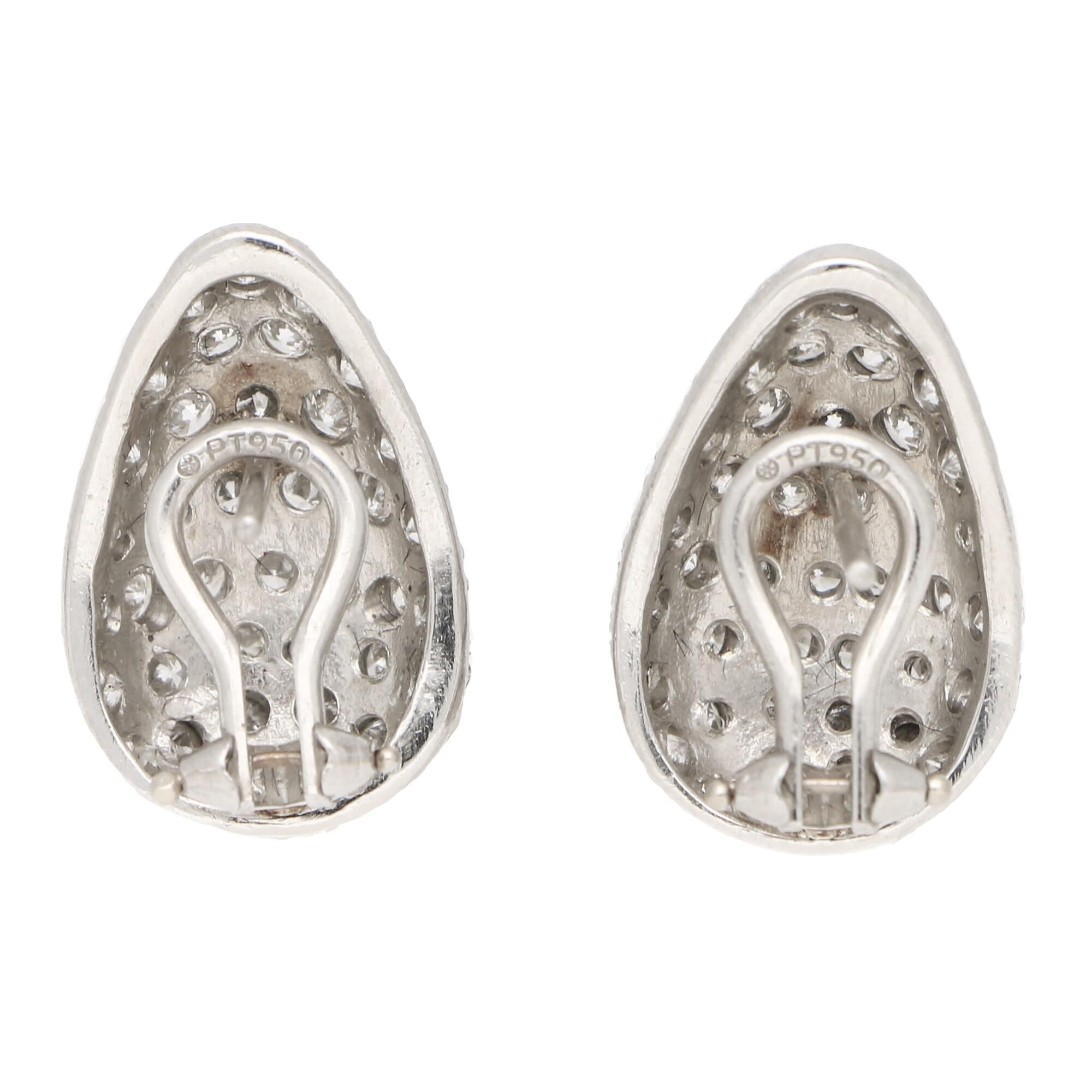 Diamond Pear Shaped Earrings Set in Platinum In Good Condition For Sale In London, GB