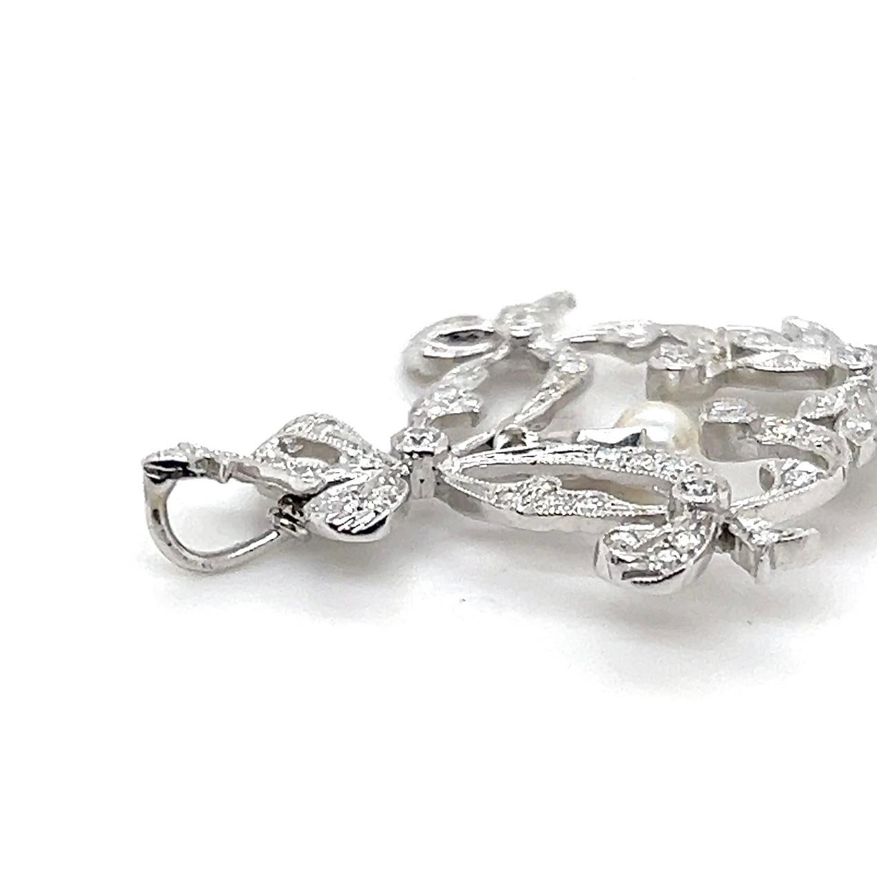 Pendentif de reproduction édouardienne en diamant, perle et or blanc 18k Unisexe en vente