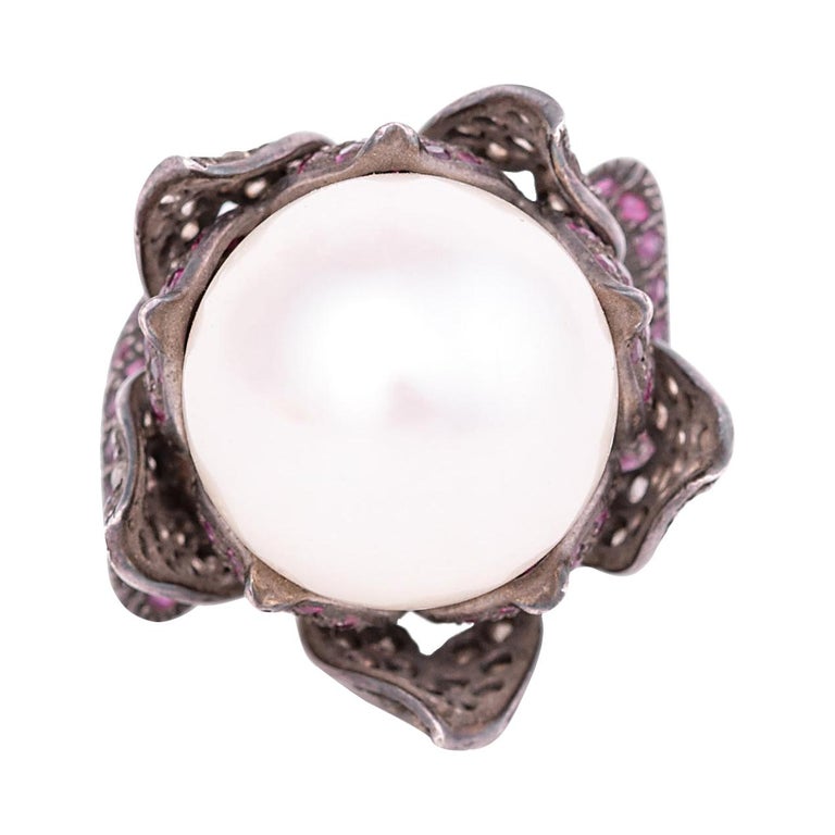 voorspelling Goed opgeleid borstel Diamond, Pearl, and Ruby Cocktail Flower Ring in Art-Deco Style For Sale at  1stDibs
