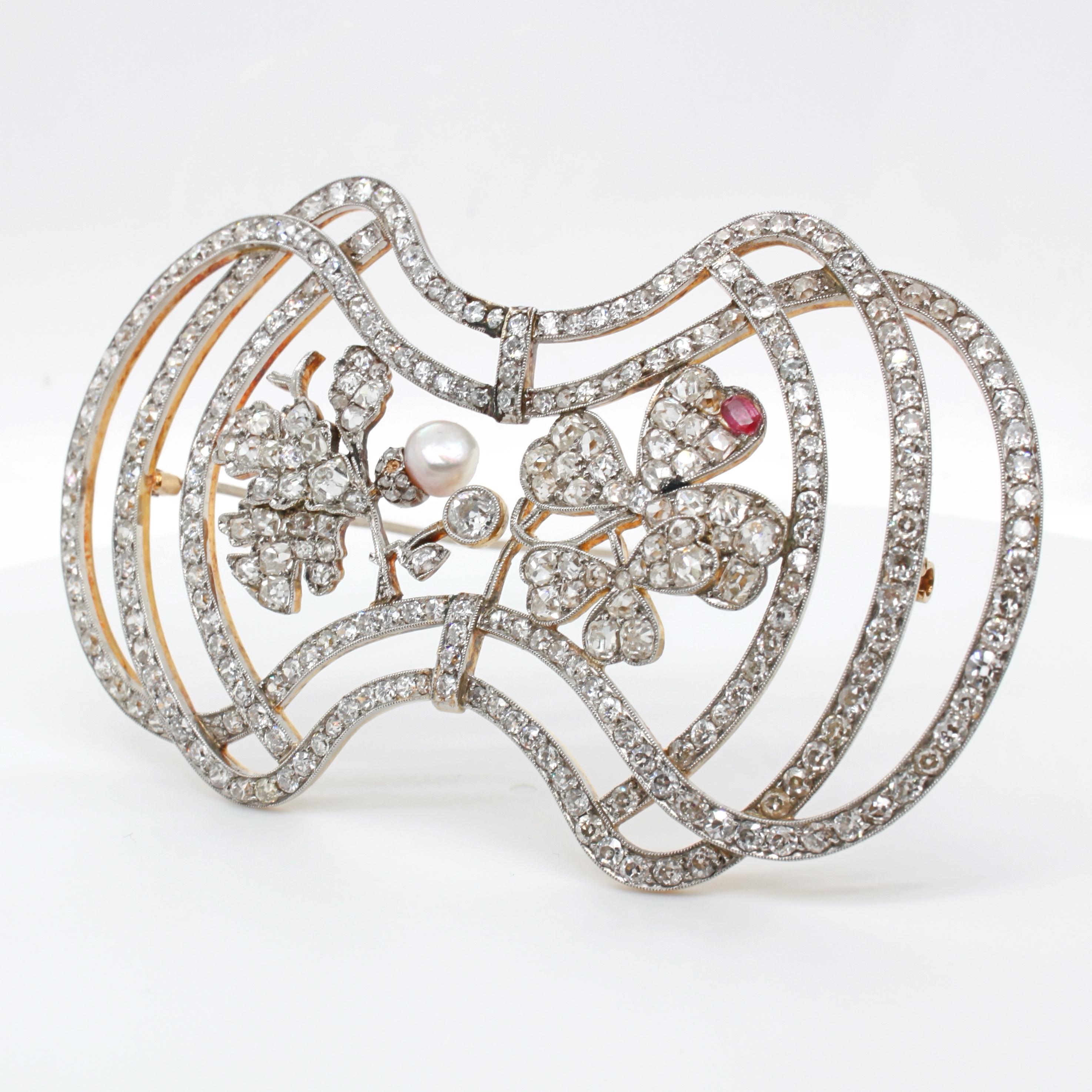 Women's or Men's Diamond Pearl and Ruby Oak Leaf and Trefoil Clover Brooch, Art Nouveau, ca 1910s For Sale