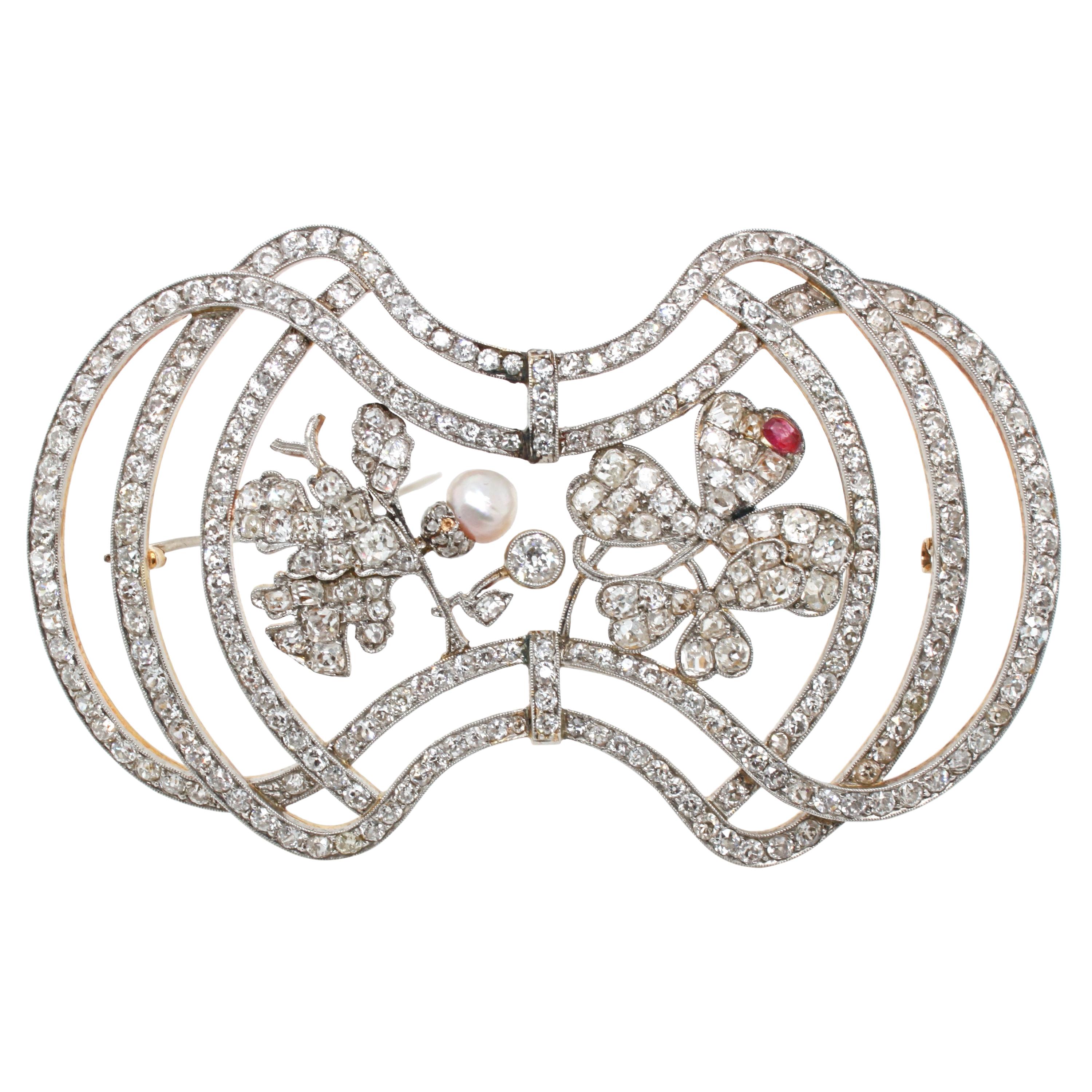 Broche de hoja de roble y trébol de diamantes, perlas y rubíes, Art Nouveau, ca. 1910
