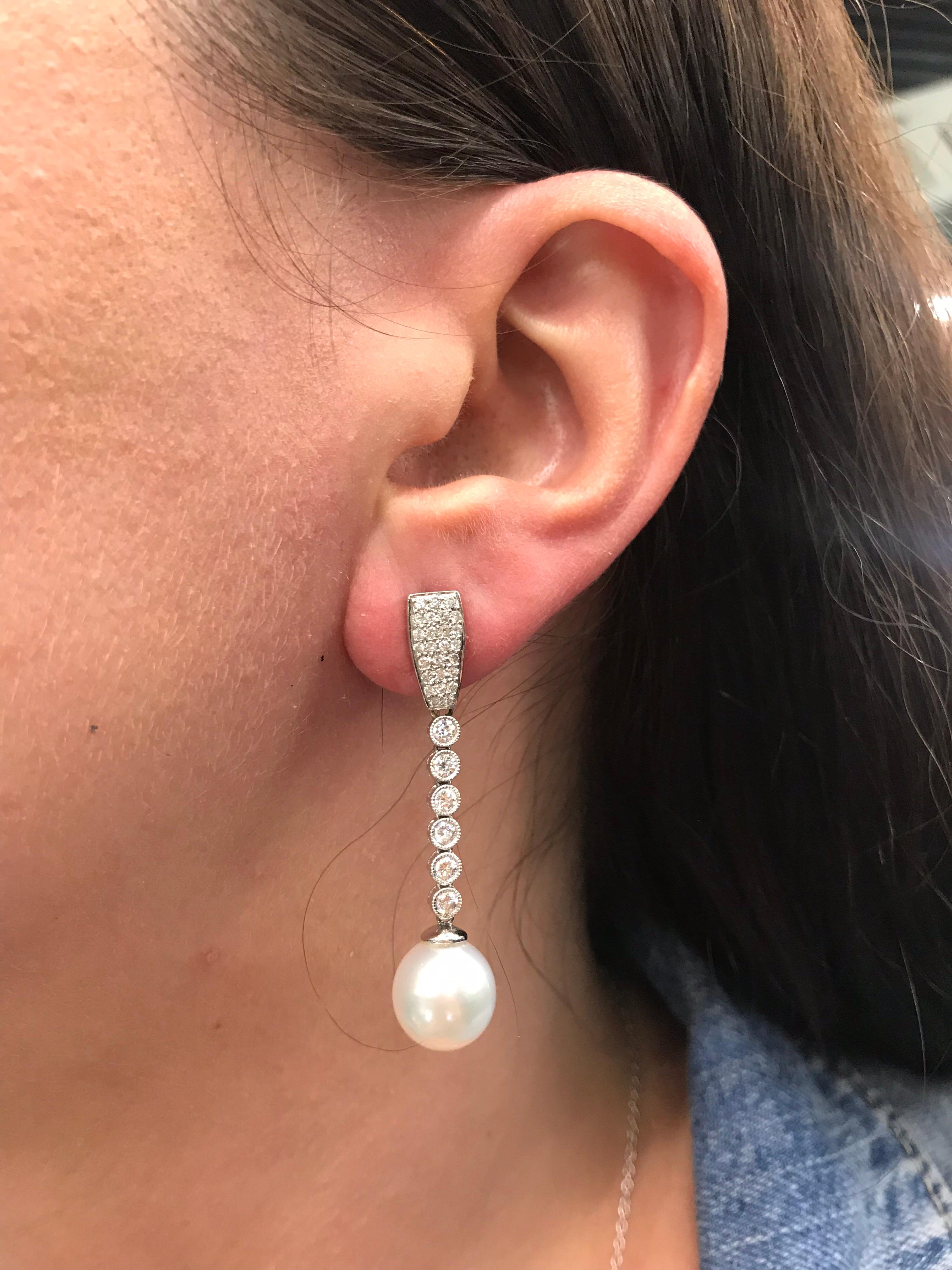 Diamond Pearl Drop Earrings 1.50 Carat 18 Karat White Gold For Sale 4