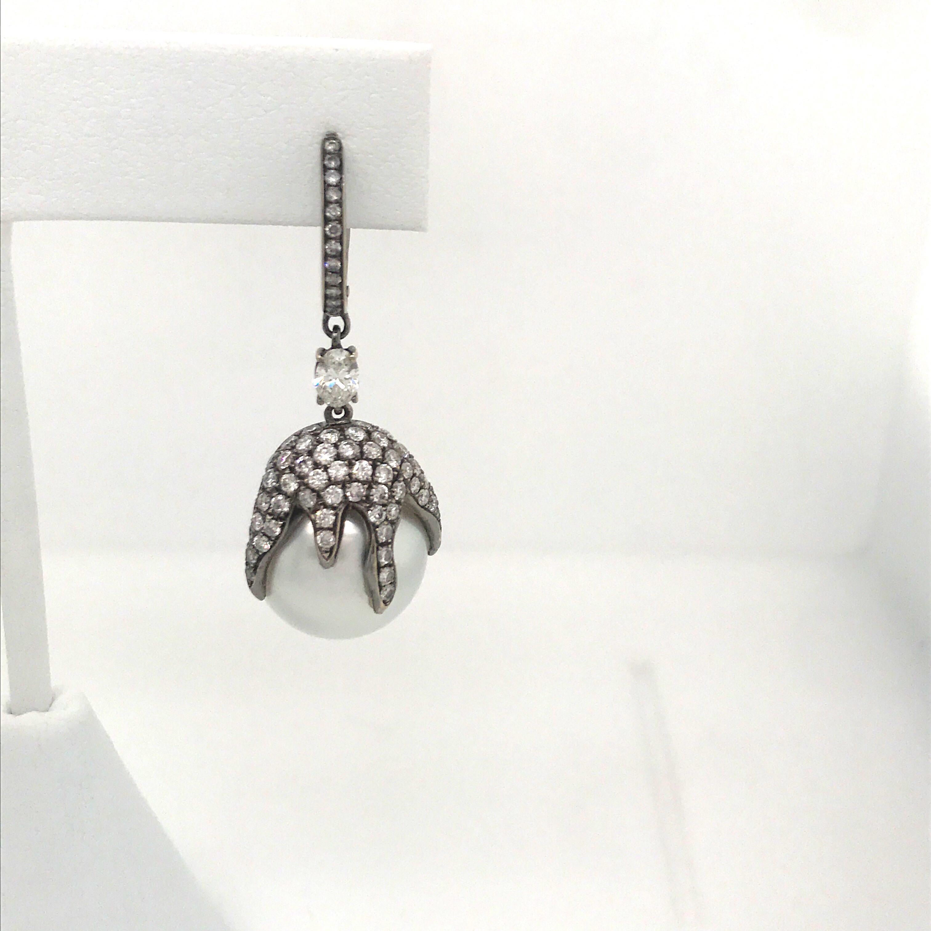 Contemporary Diamond Pearl Drop Earrings 2.52 Carat 18 Karat Black Rhodium