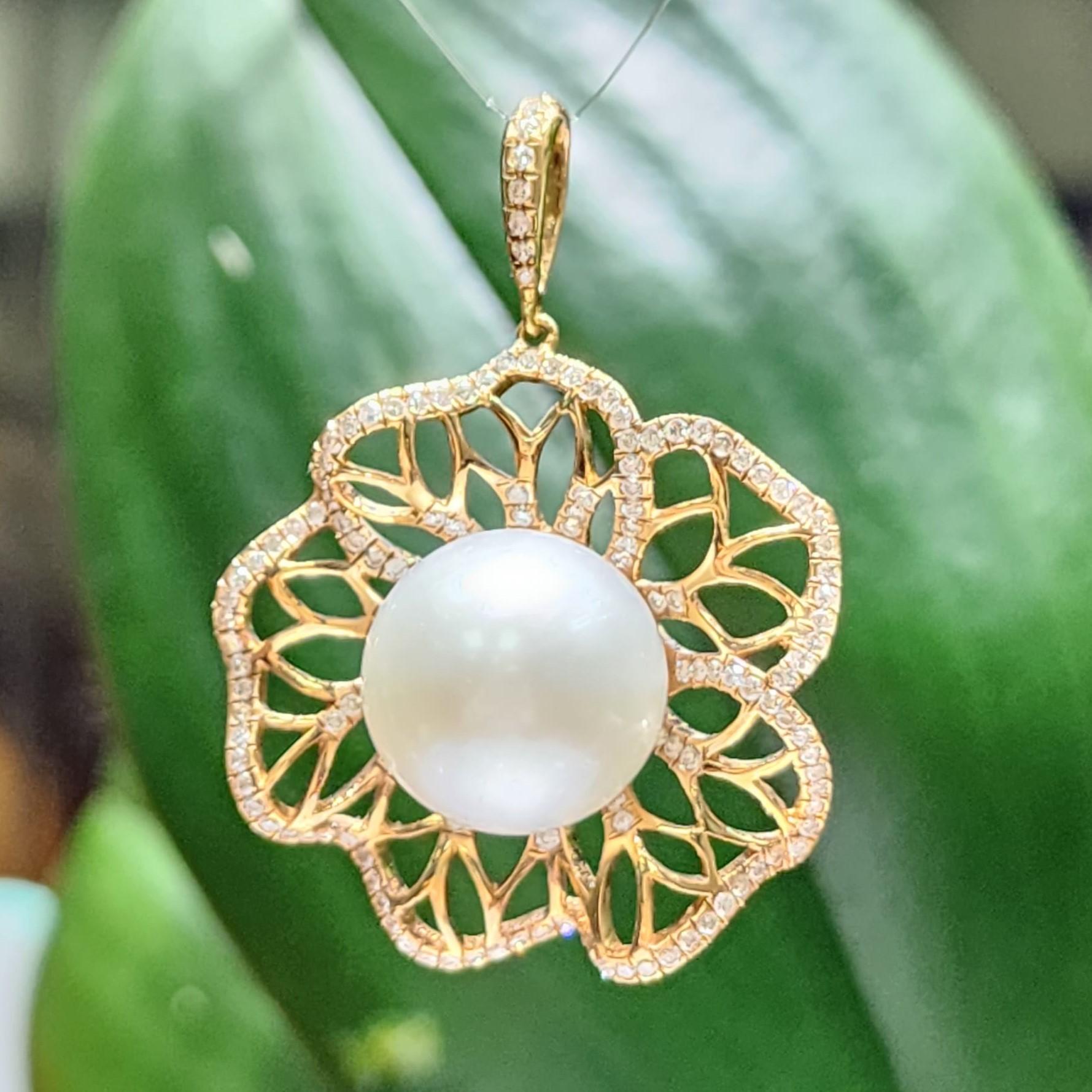 Brilliant Cut Diamond Pearl Flower Pendant in 18 Karat Rose Gold For Sale