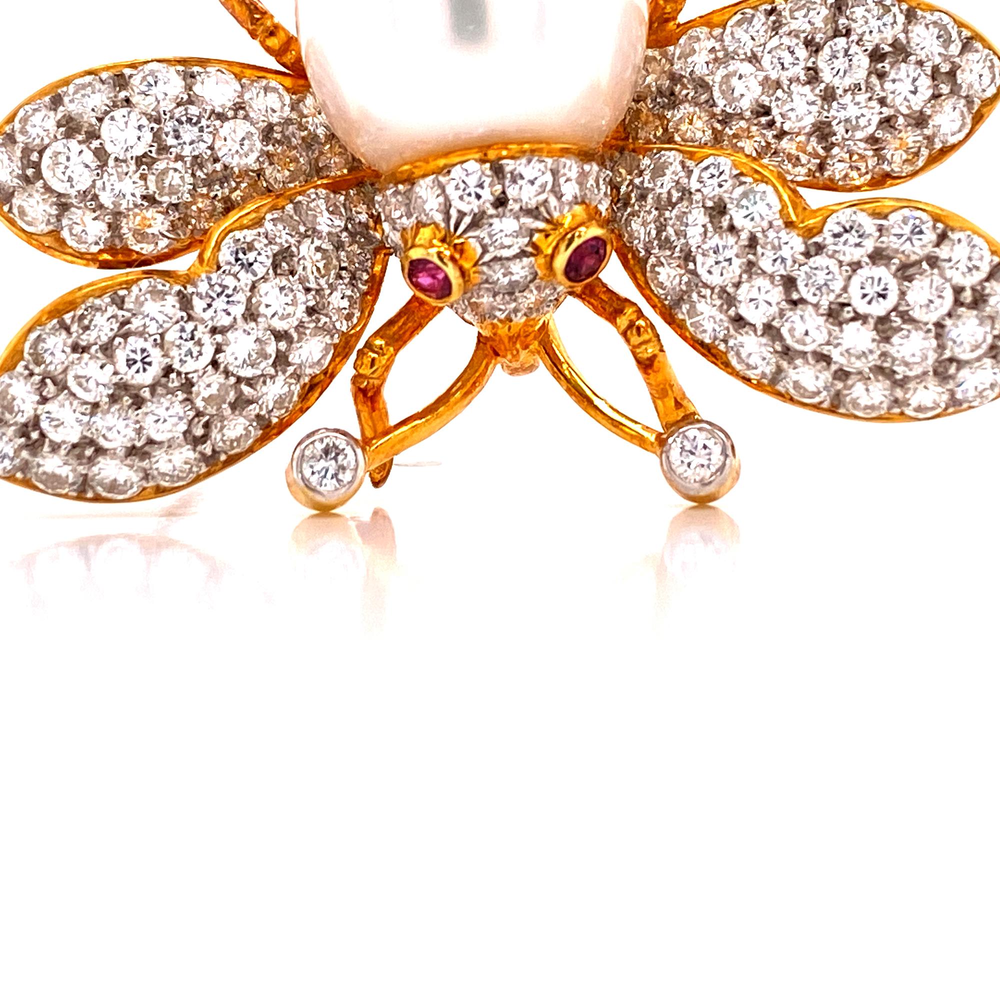 Round Cut Diamond Pearl Ruby 18 Karat Yellow Gold Bumble Bee Pin Brooch Pendant