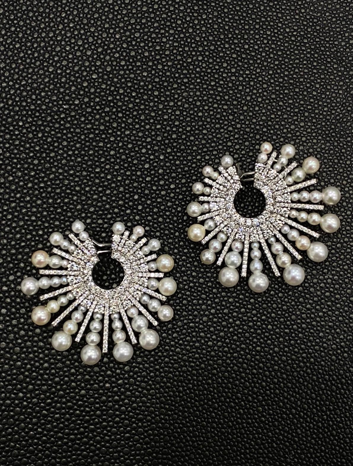 Contemporary Diamond Pearl Spoke 18 Karat Incredible Earrings