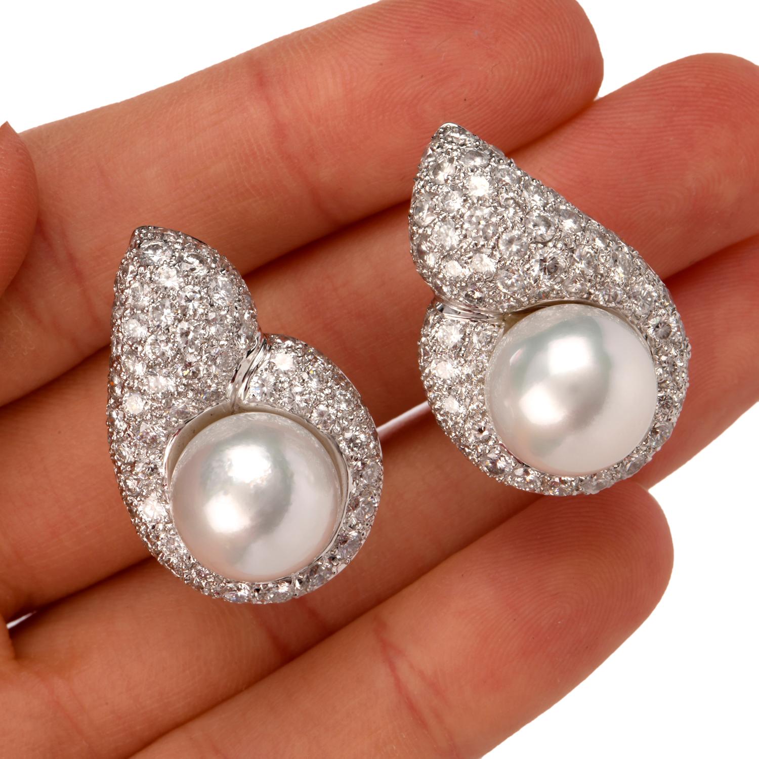 Diamond Pearl Tear Drop Clip-On 18 Karat White Gold Earrings In Excellent Condition In Miami, FL