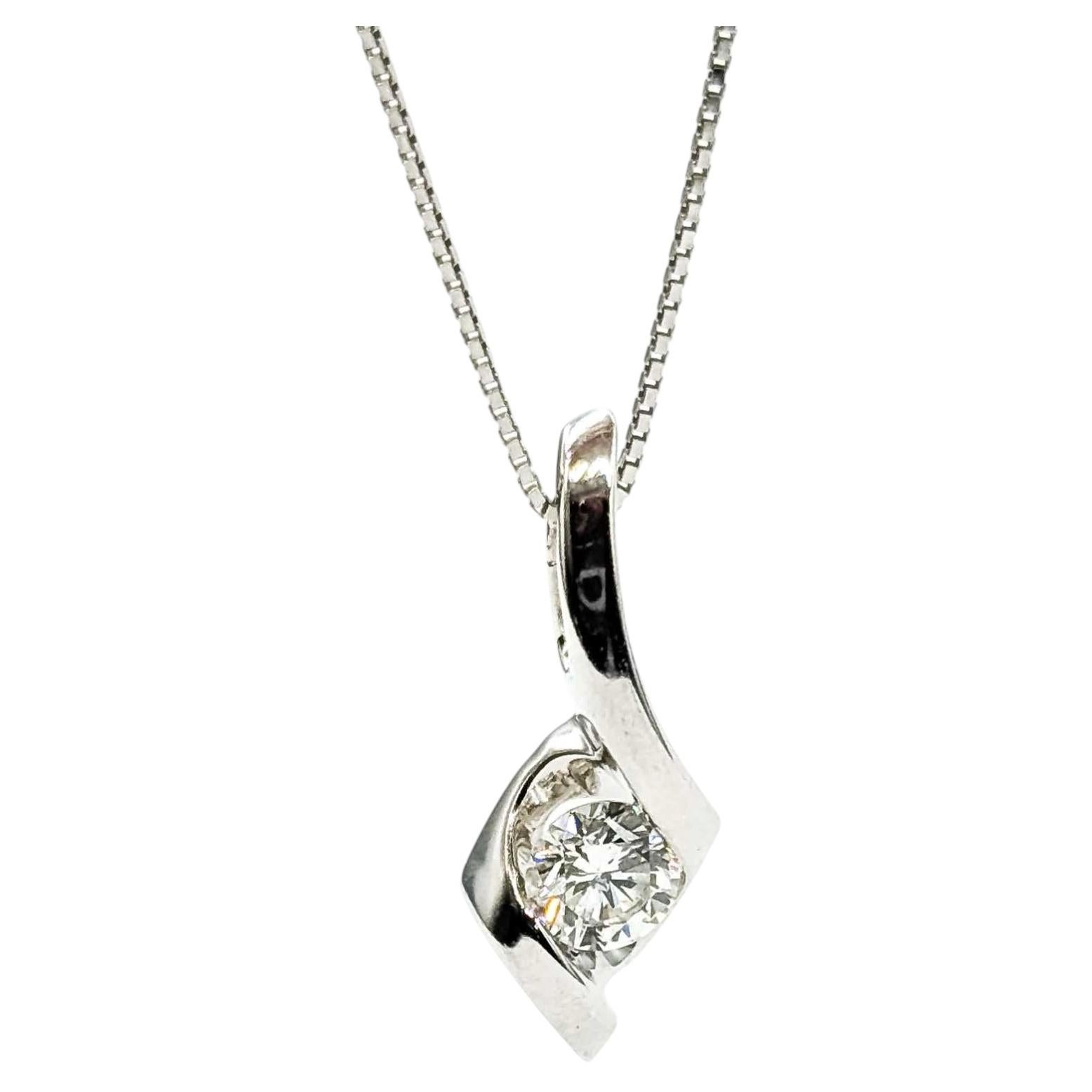 Diamond Pendant & Chain in 14k White Gold