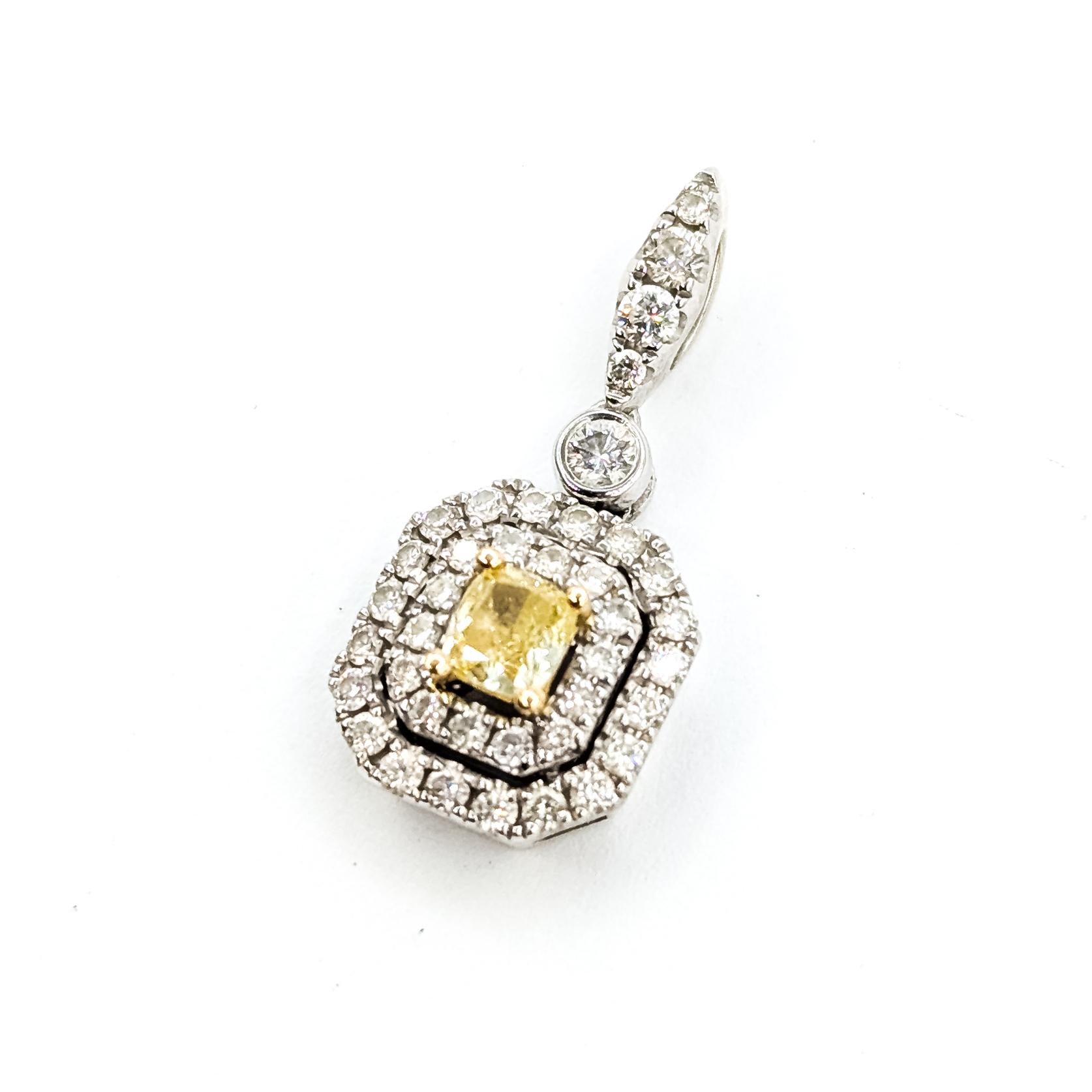 Contemporain Pendentif diamant en or blanc 14k en vente
