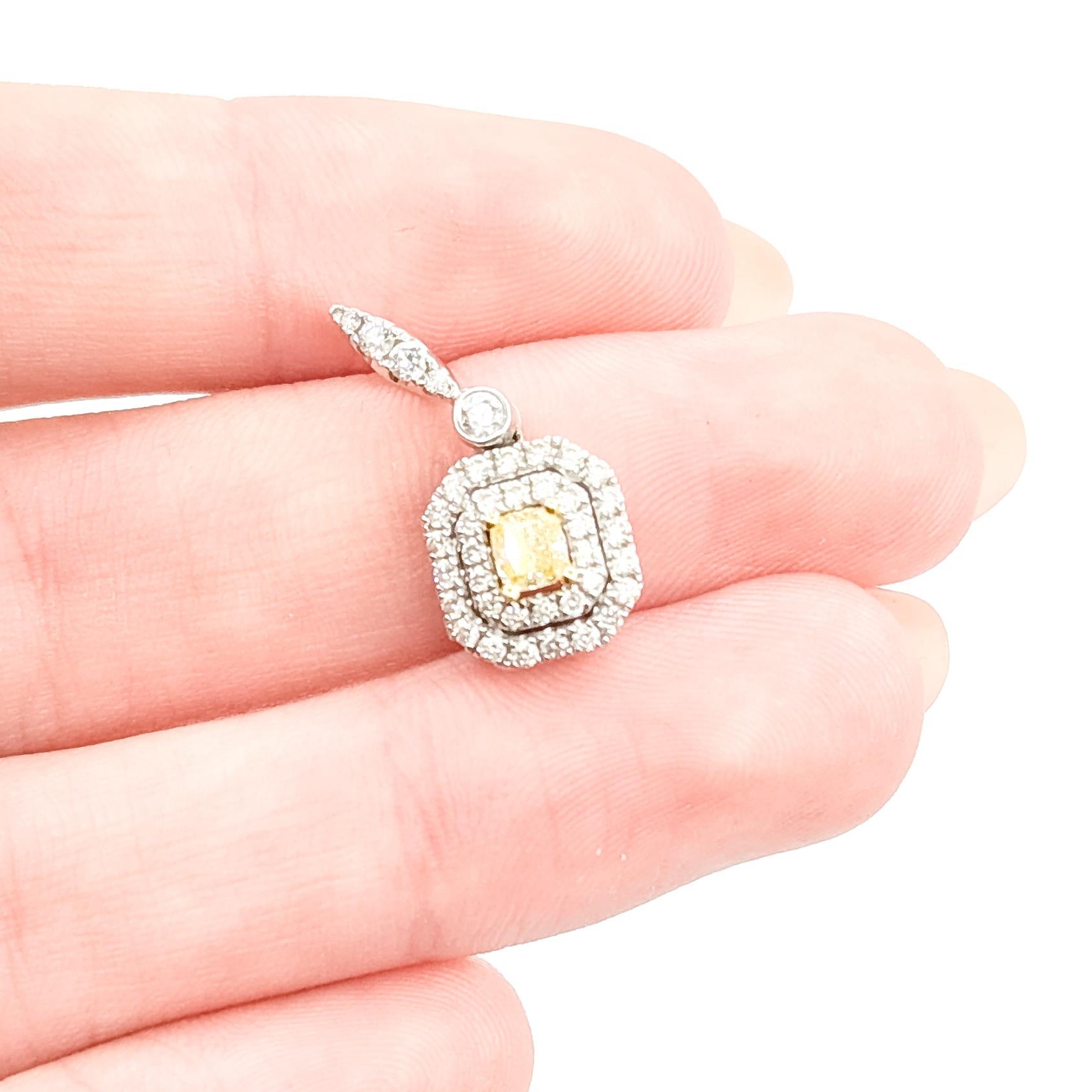 Taille princesse Pendentif diamant en or blanc 14k en vente