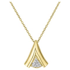Diamond Pendant in Yellow Gold