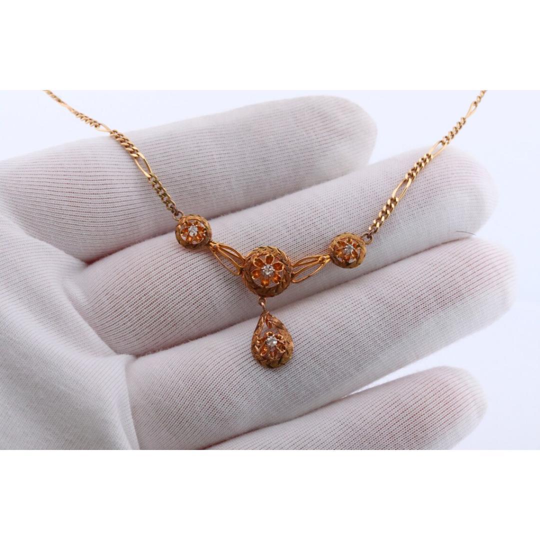 Lavallière pendante en or 14 carats avec un collier en forme de coupe de beurre serti de diamants Bon état - En vente à Port Charlotte, FL