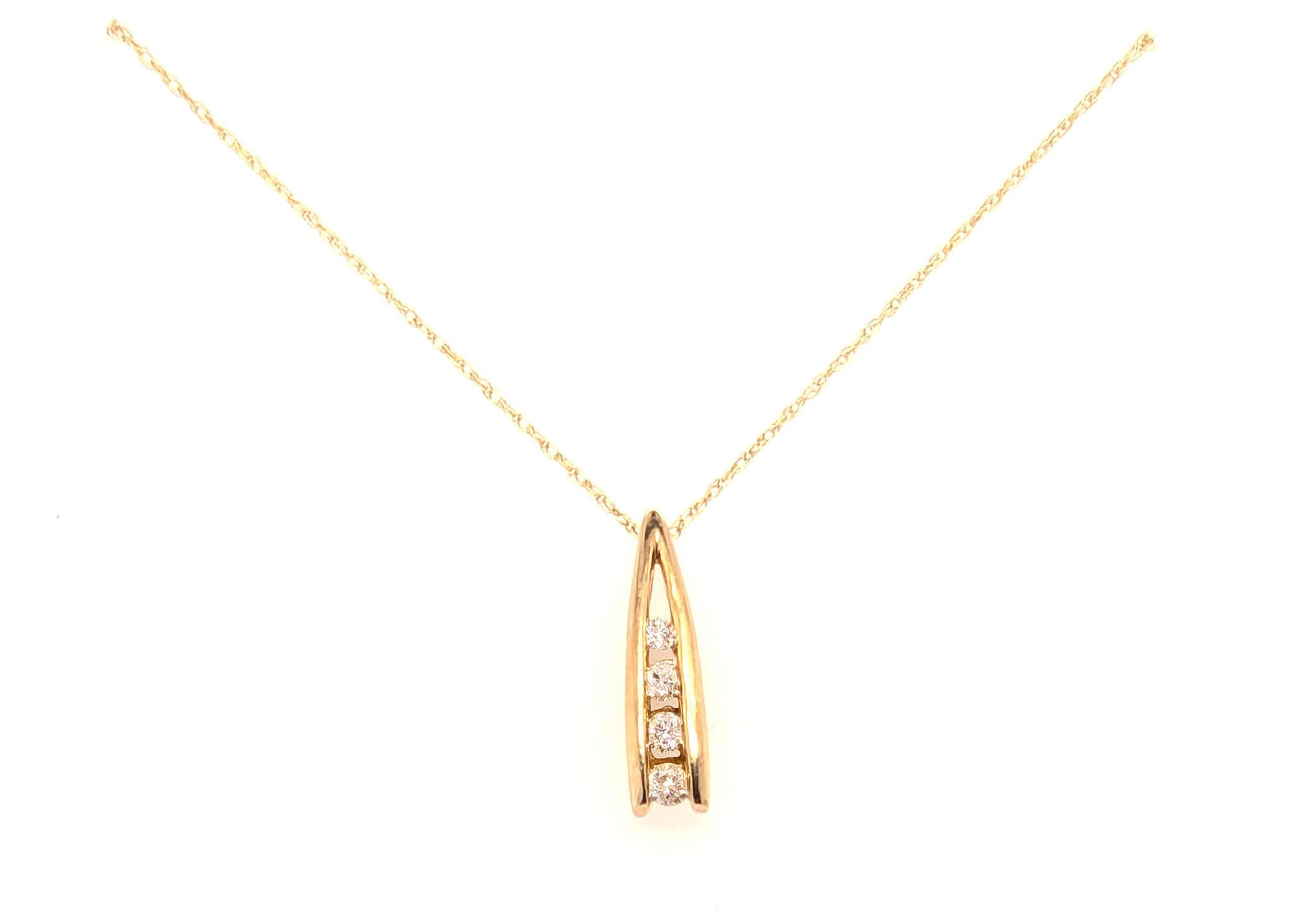 Diamond Bar Pendant Mined .10 Carat Round Brilliant 14K Yellow Gold


Featuring 4 Genuine G VS Round Brilliant Cut Natural Mined Diamonds 

Hearts & Diamonds on the Sides

Exquisitely Made in 14K Yellow Gold

100% Real Natural Mined Diamonds, Not