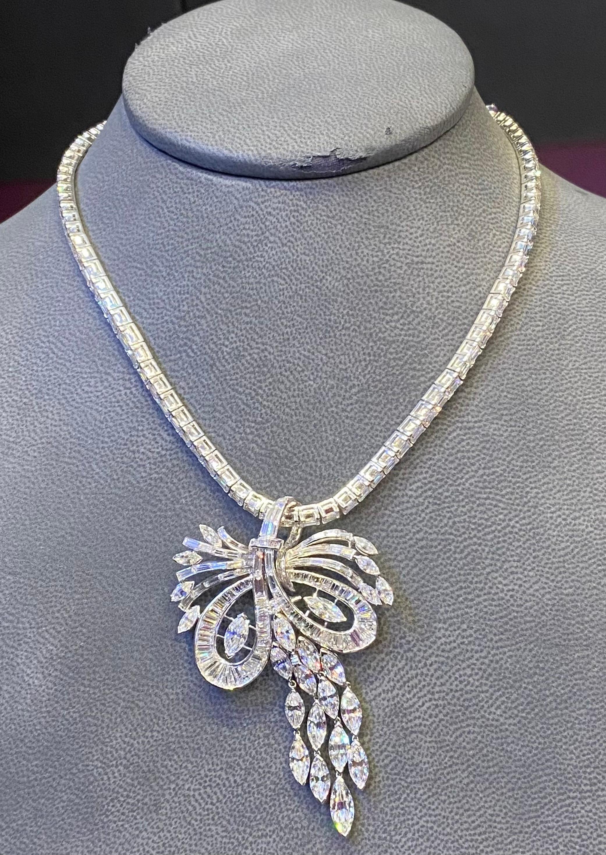 Diamond Pendant Necklace For Sale 8