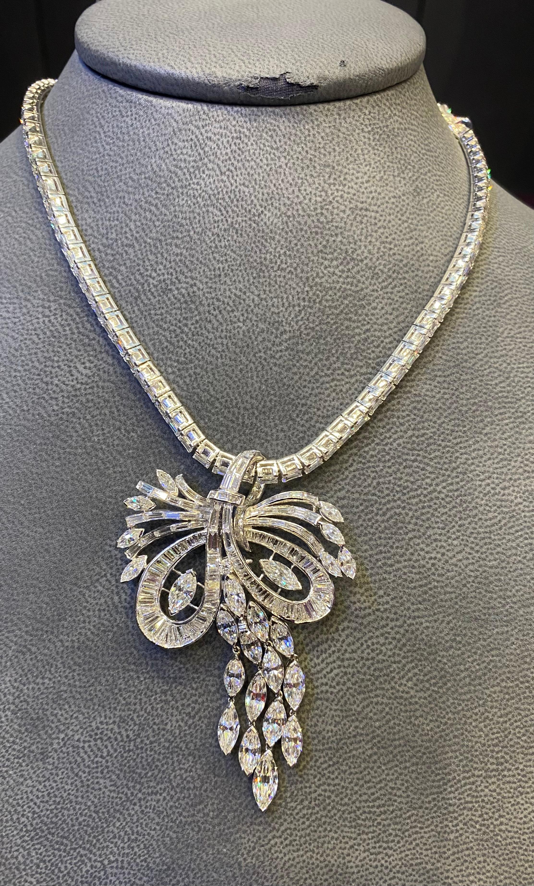 Diamond Pendant Necklace For Sale 10