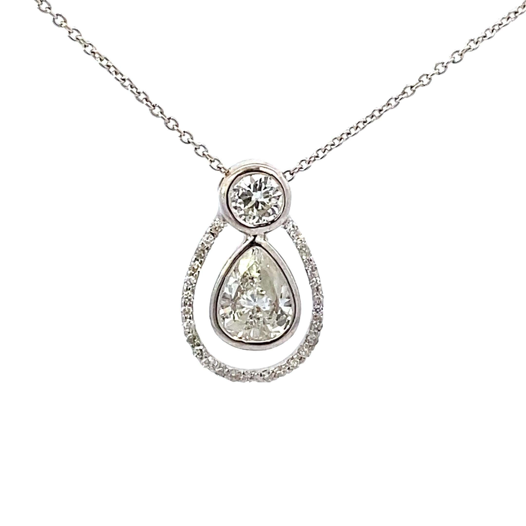 Diamond Pendant Necklace In Good Condition For Sale In DALLAS, TX