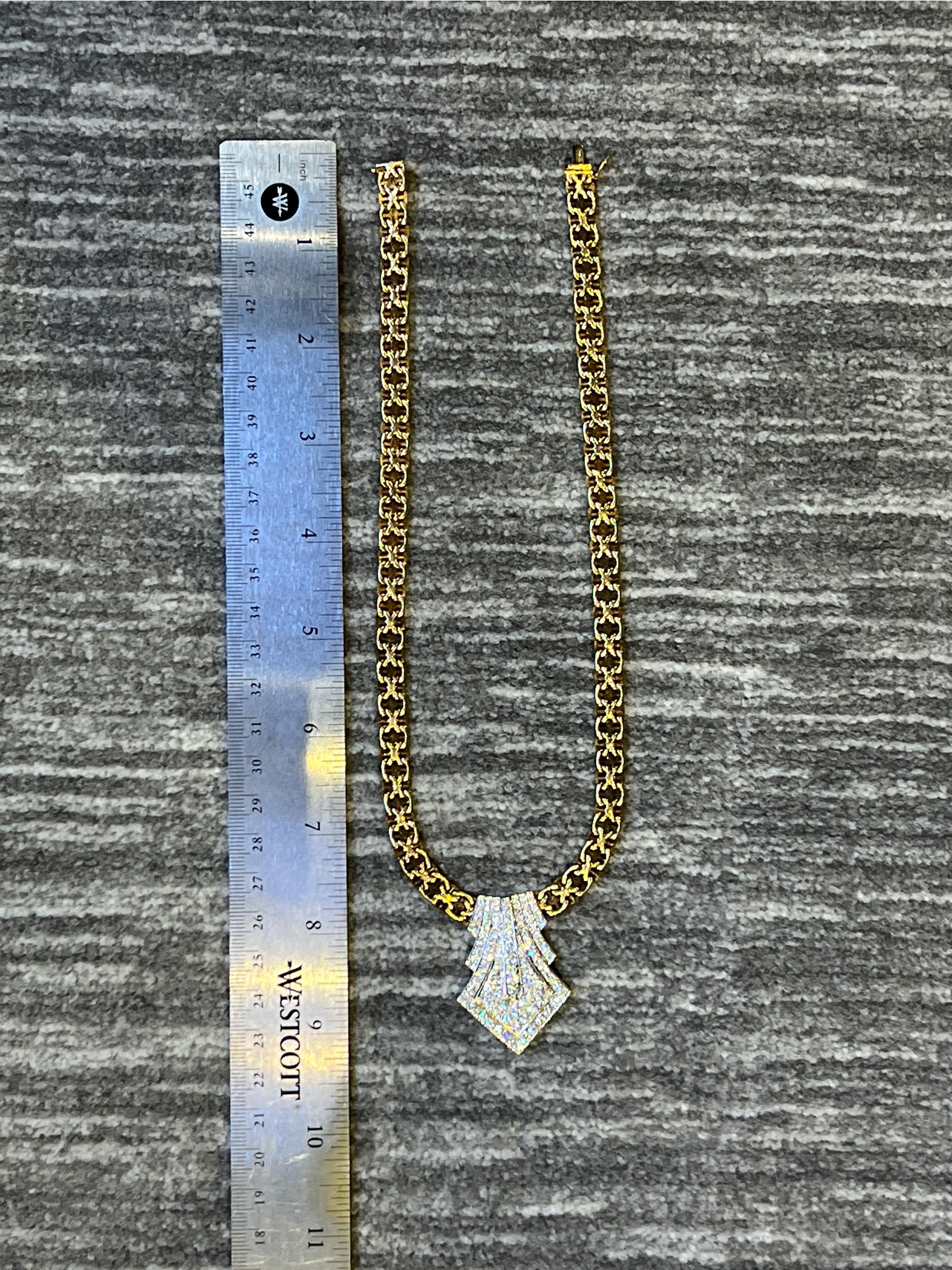 Collana con ciondolo di diamanti In condizioni ottime in vendita a New York, NY