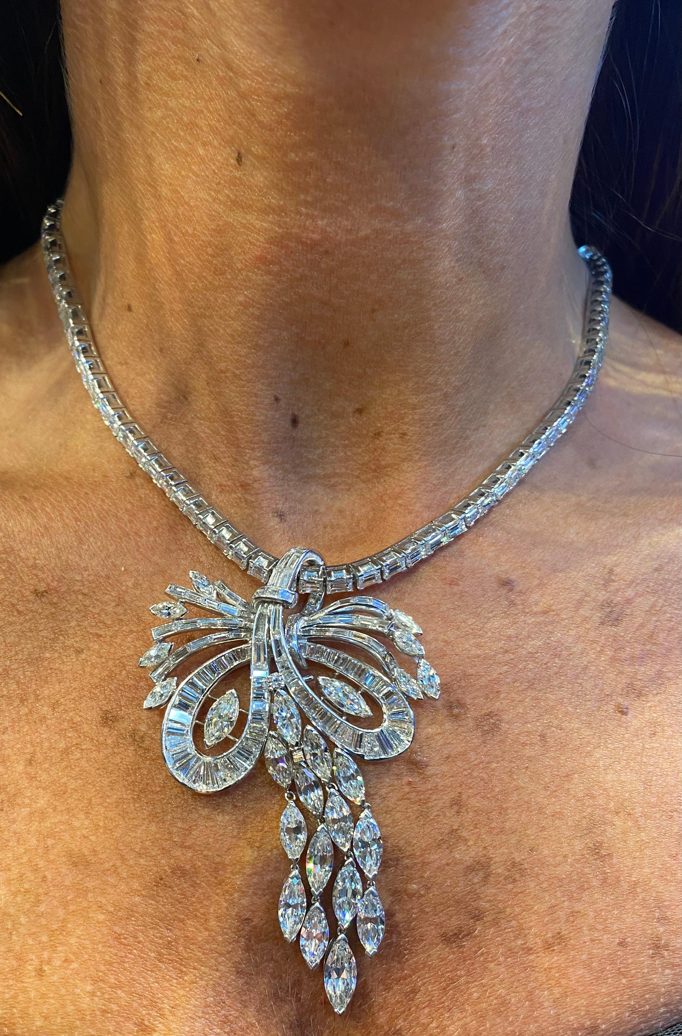 Diamond Pendant Necklace In Excellent Condition For Sale In New York, NY