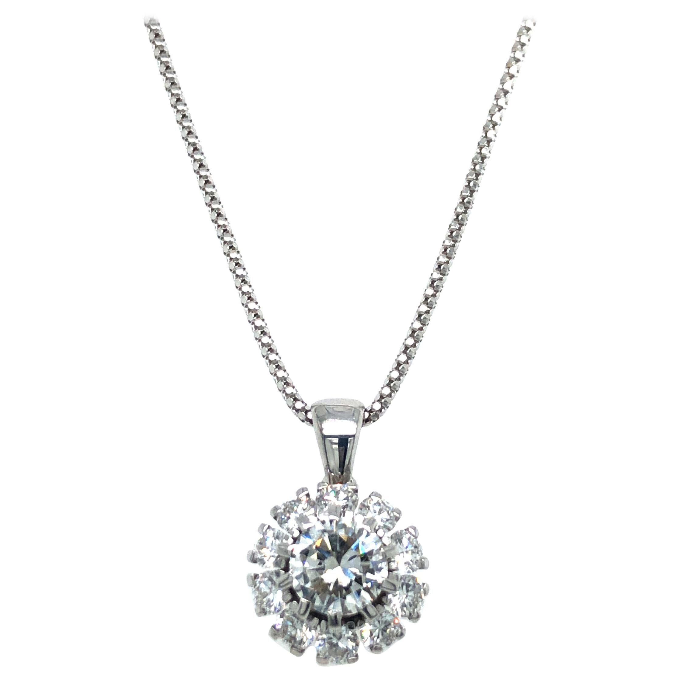 18 Karat White Gold Pave Diamond Link Pendant Necklace For Sale at 1stDibs