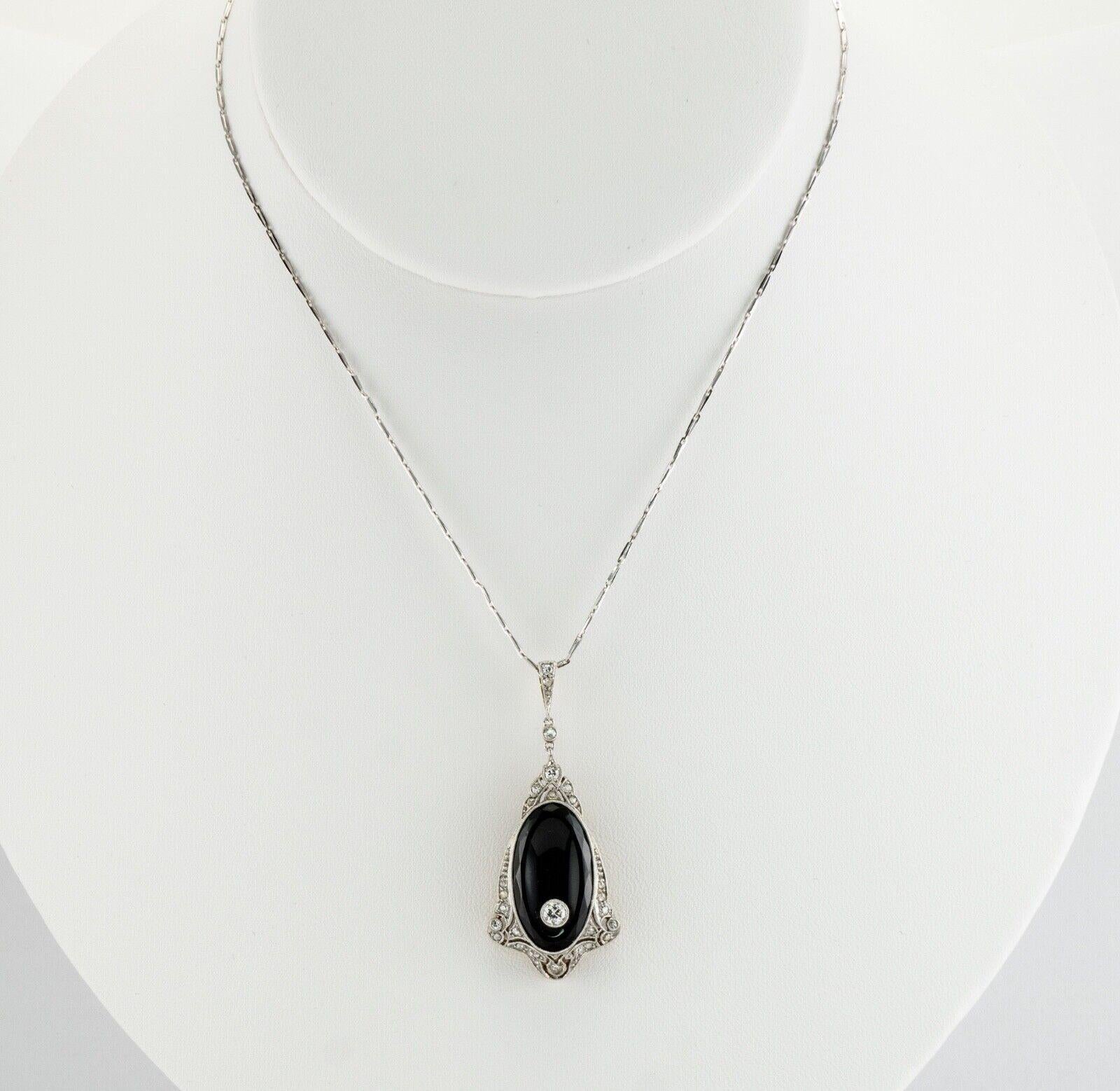 Diamond Pendant Necklace Onyx 14K Gold Art Deco im Zustand „Gut“ im Angebot in East Brunswick, NJ