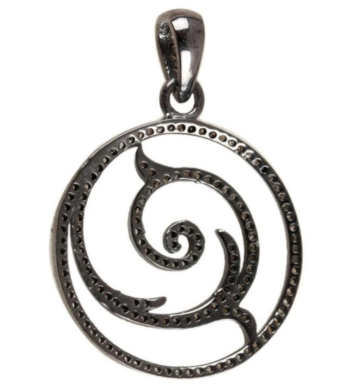 Taglio rotondo Ciondolo con pavé di diamanti Ciondolo con pavé di diamanti in argento Sterling 925 in vendita