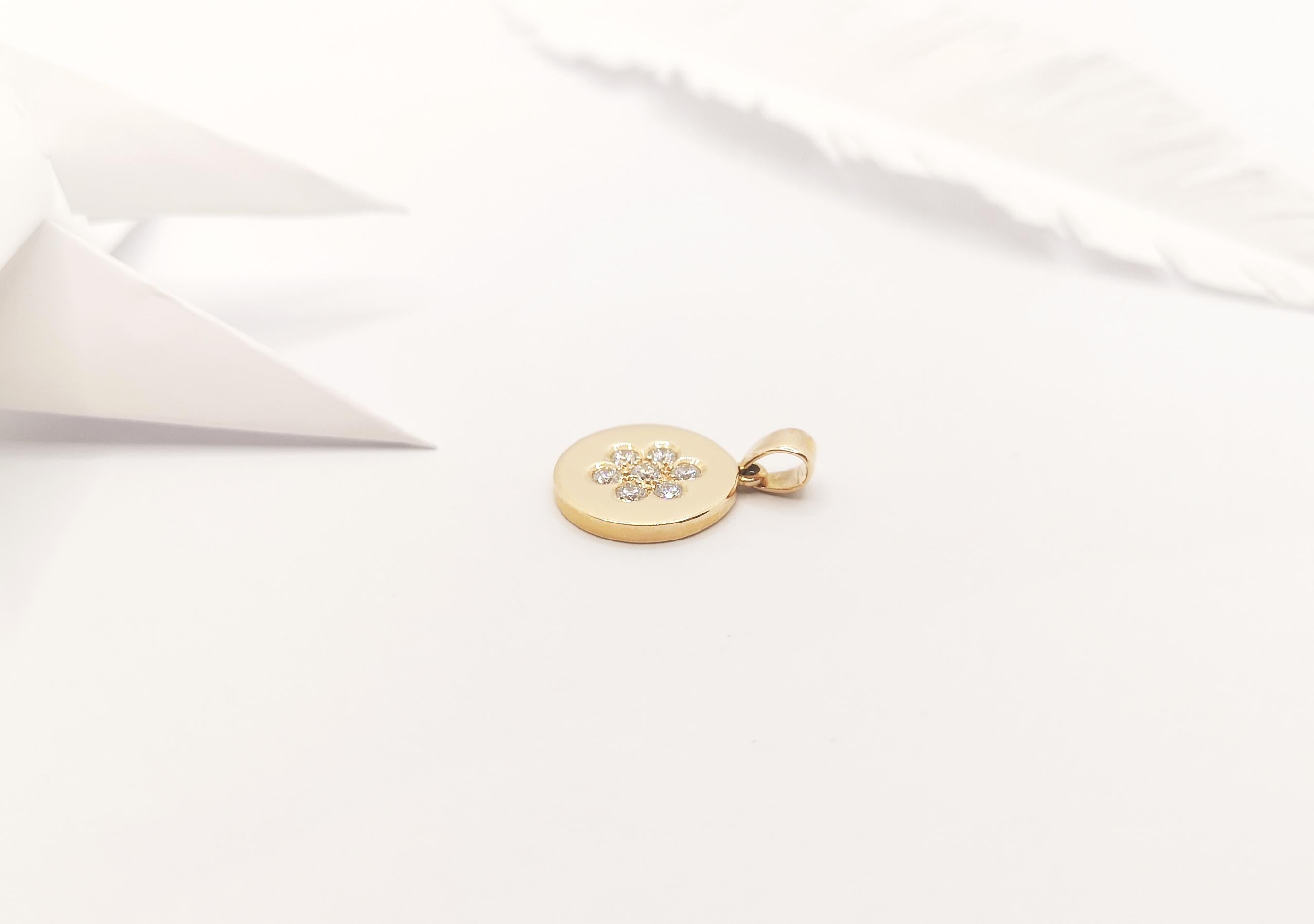 Women's or Men's Diamond Pendant Set in 18 Karat Rose Gold Settings For Sale