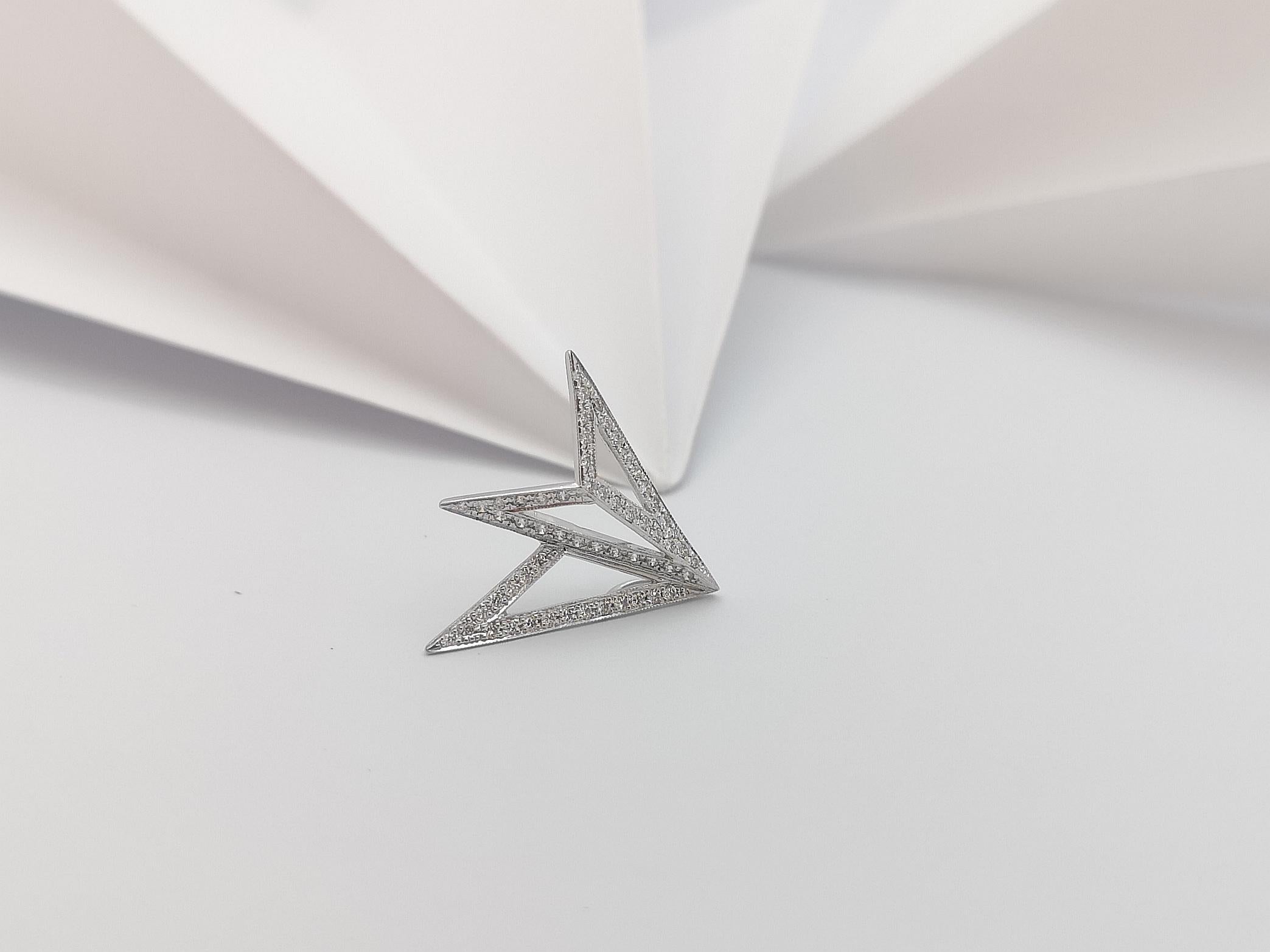 Brilliant Cut Diamond Pendant Set in 18 Karat White Gold Settings by Kavant & Sharart For Sale