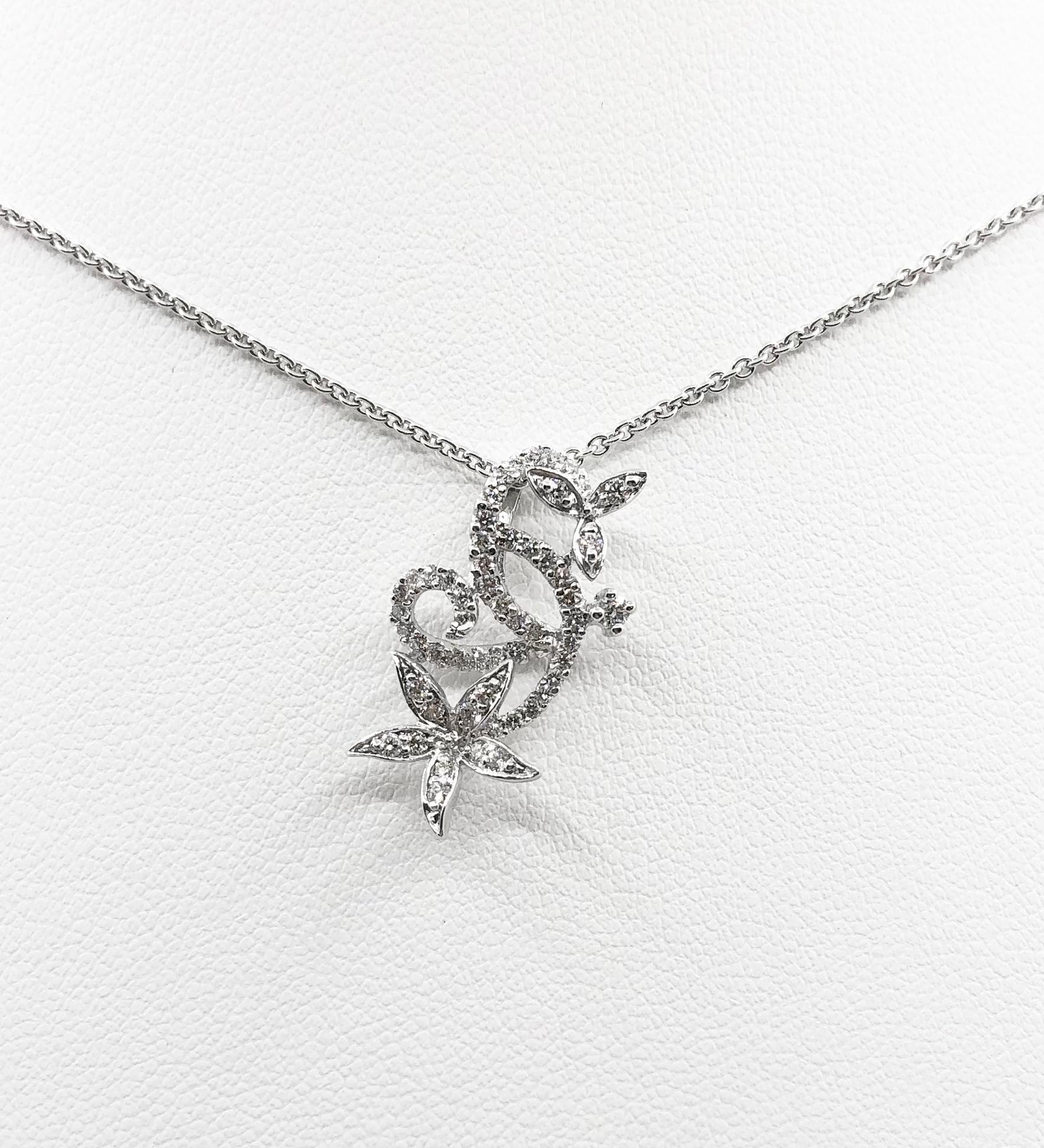 Diamond 0.35 carat Pendant set in 18 Karat White Gold Settings
(chain not included)

Width: 1.3 cm 
Length: 2.3 cm
Total Weight: 1.8 grams

