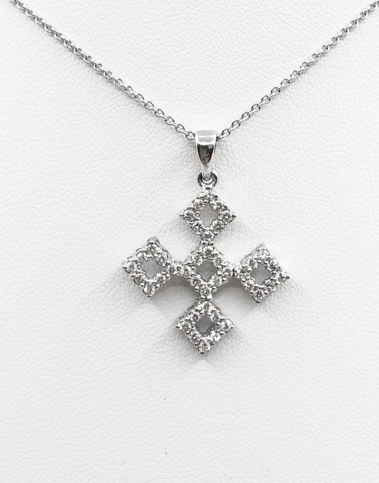 Diamond 0.54 carat Pendant set in 18 Karat White Gold Settings
(chain not included)

Width: 2.3 cm 
Length: 3.3 cm
Total Weight: 3.14 grams

