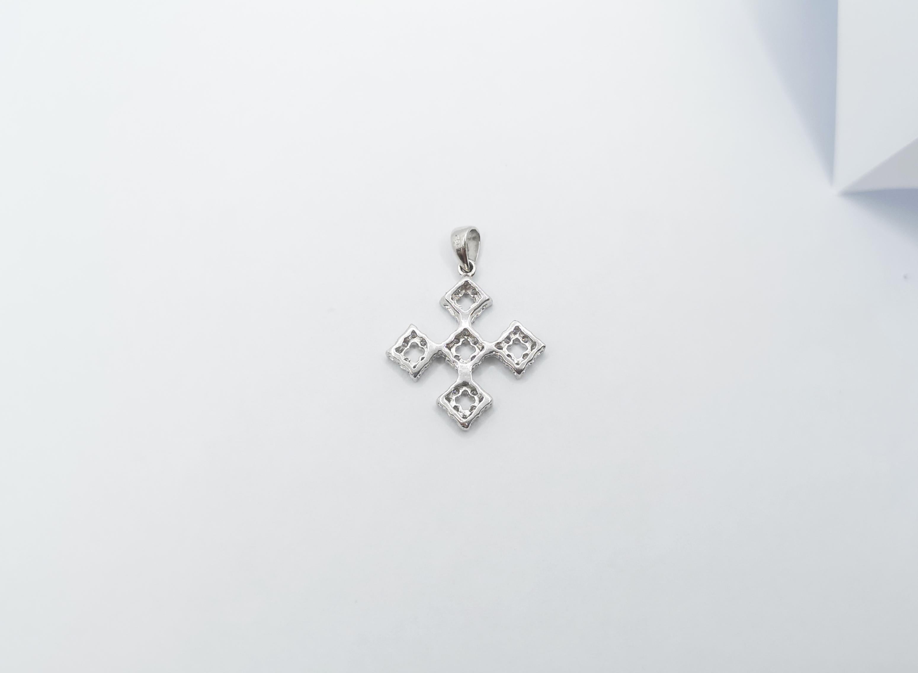 Brilliant Cut Diamond Pendant Set in 18 Karat White Gold Settings For Sale