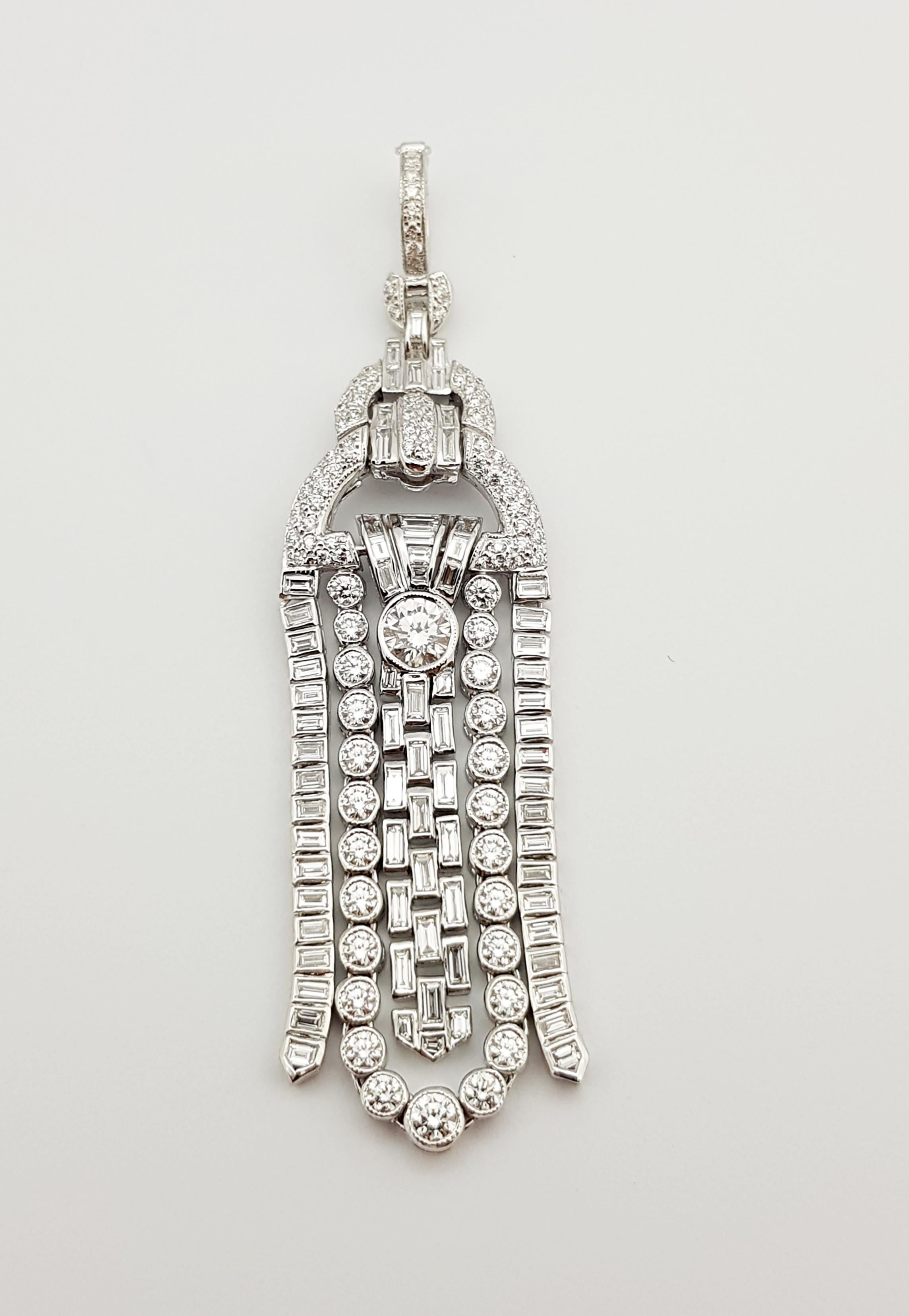 Brilliant Cut Diamond Pendant Set in 18 Karat White Gold Settings For Sale