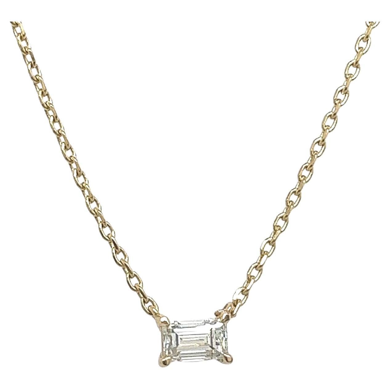 Diamond Pendant Set with Certified Emerald Cut in 18ct Yellow Gold For Sale