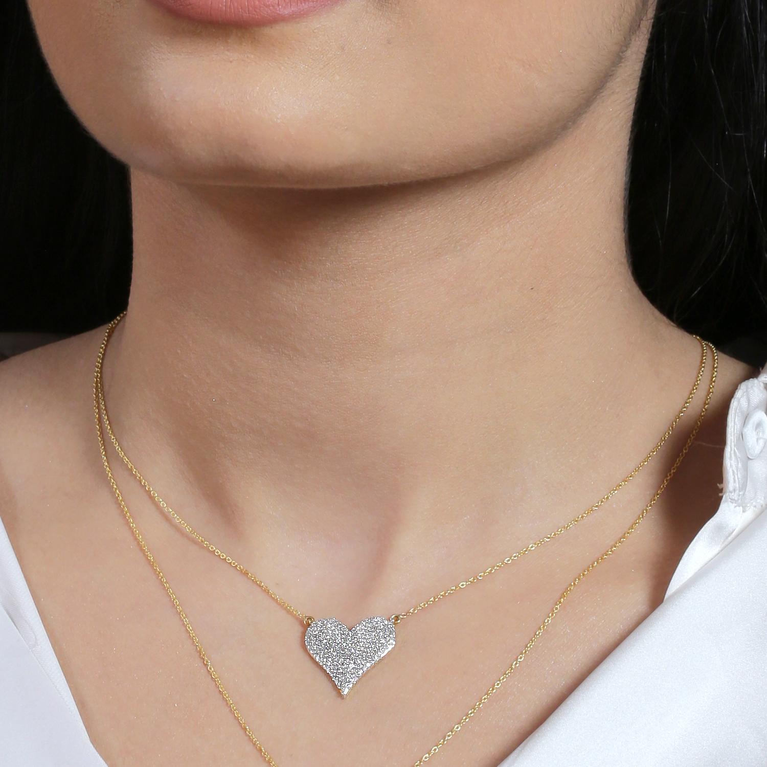 Brilliant Cut Diamond Pendant with Chain in 14k Gold For Sale
