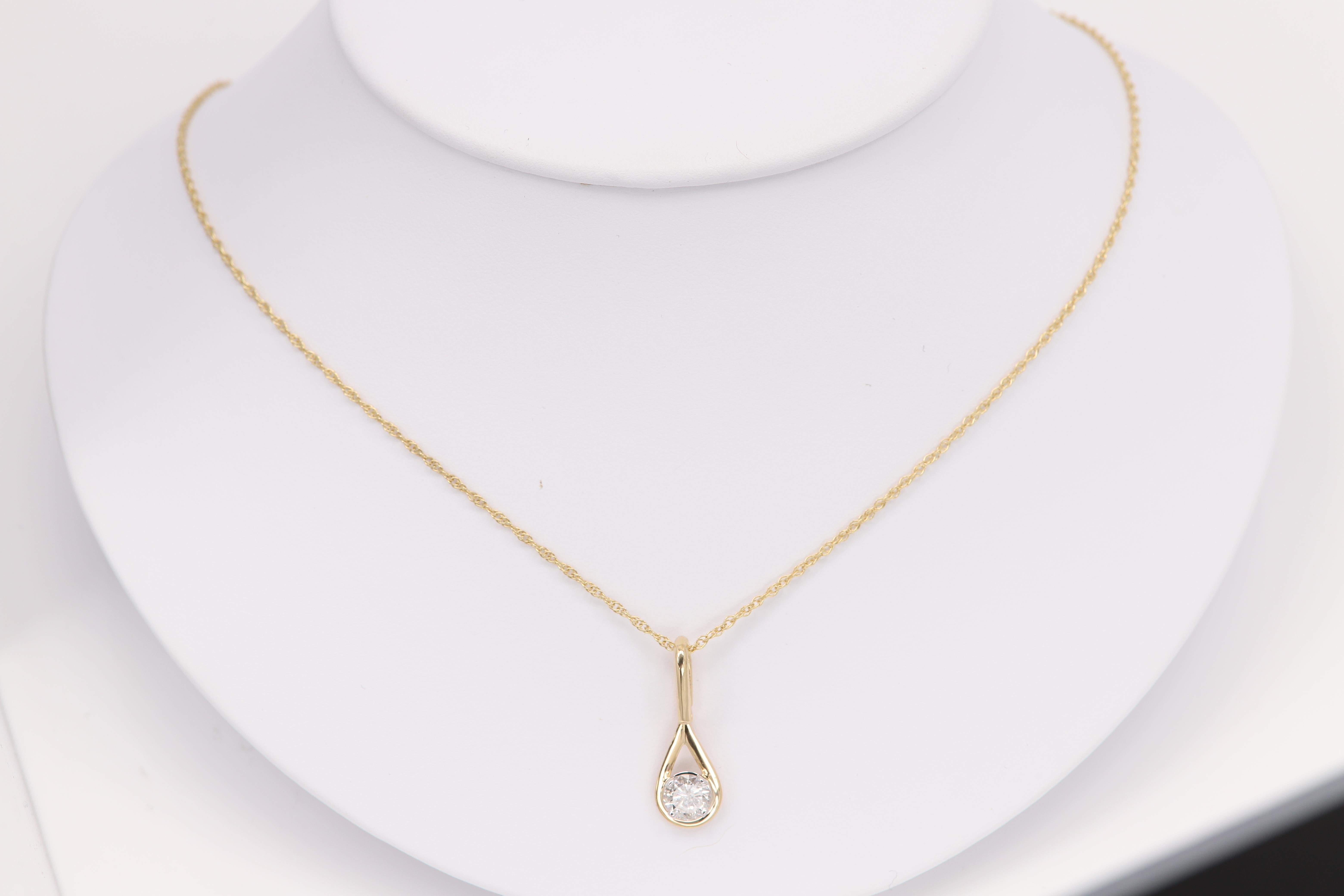 Diamond Pendant With Enhancer 14 Karat Yellow Gold Diamond 1.0 Carat  For Sale 3