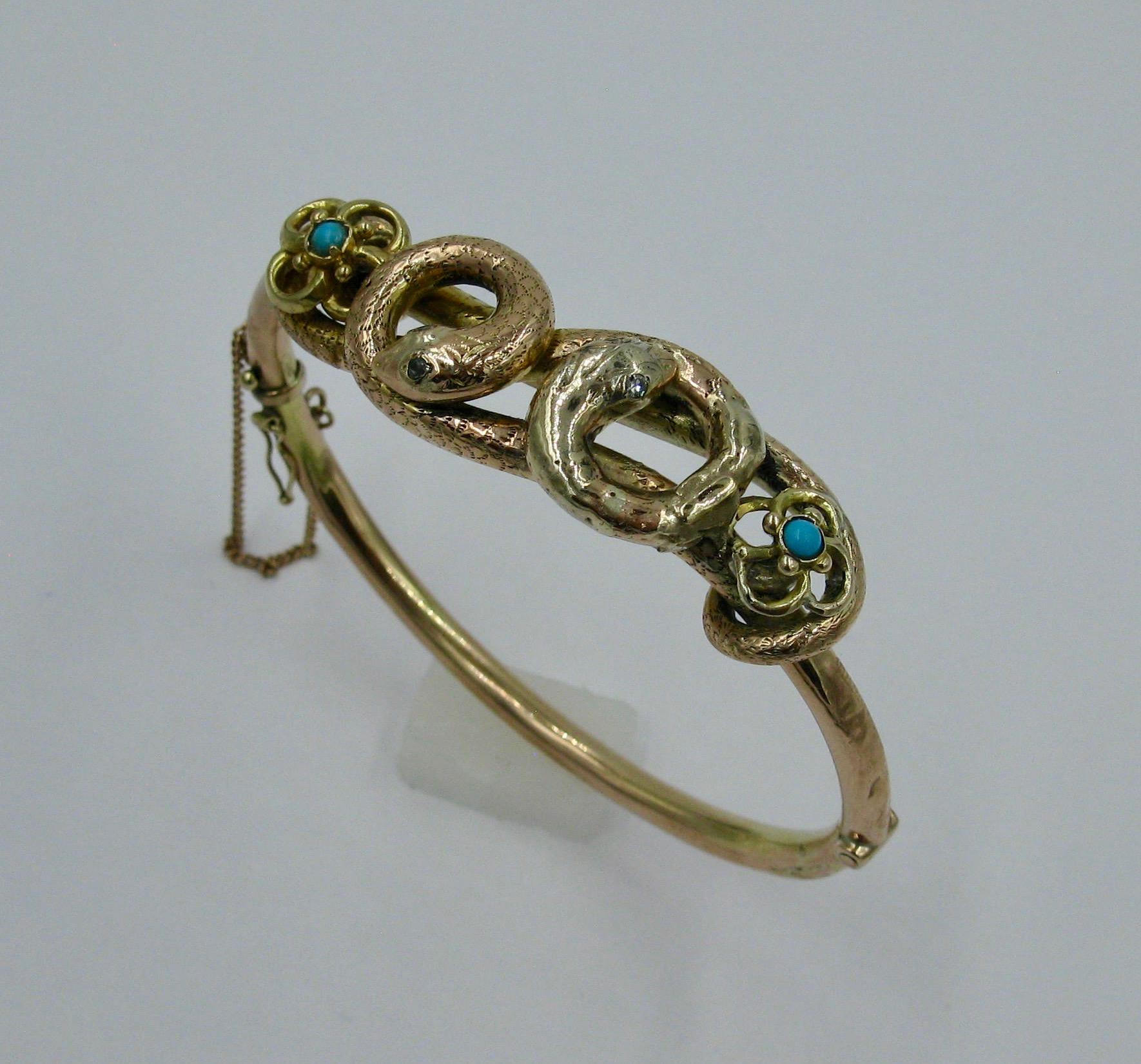 Bracelet serpent victorien en or avec diamants et turquoises persanes, serpents entrelacés anciens État moyen - En vente à New York, NY