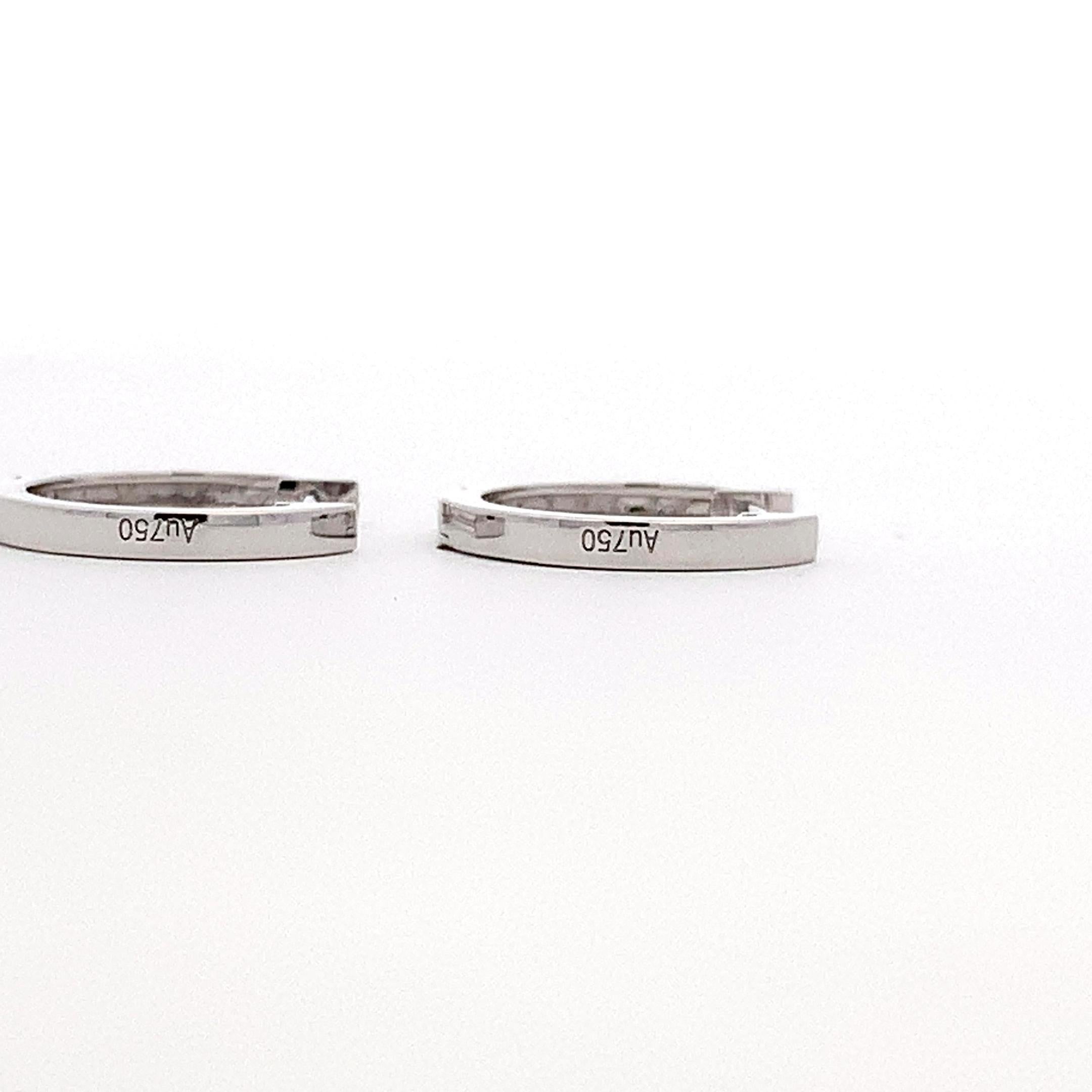 Diamond petit hoop huggie earrings 18k white gold For Sale 2